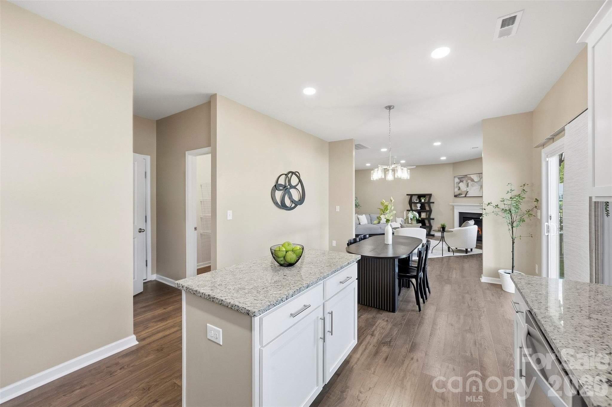 Open floor plan kitchen - 7572 Nolen Farm Drive, Gastonia