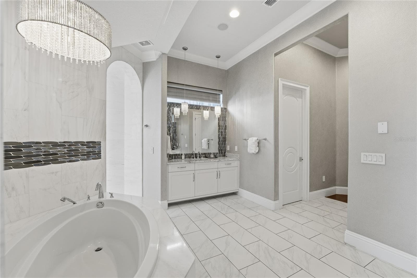 Single Family Residence at 971 GOLDEN BEAR DR, REUNION, photo 23 of 77