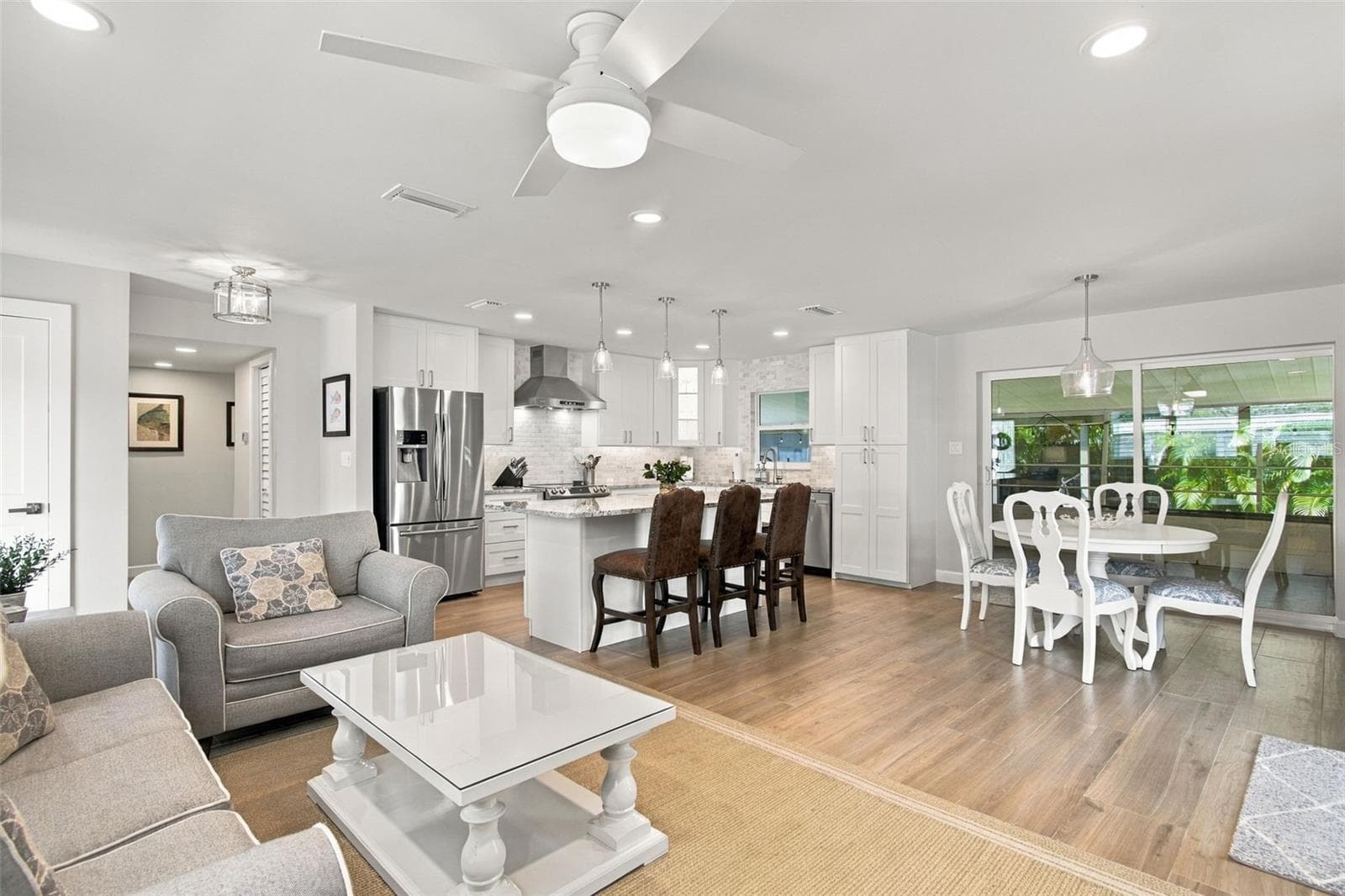 Fabulous Open Floorplan! - 4501 TRASK ST, TAMPA