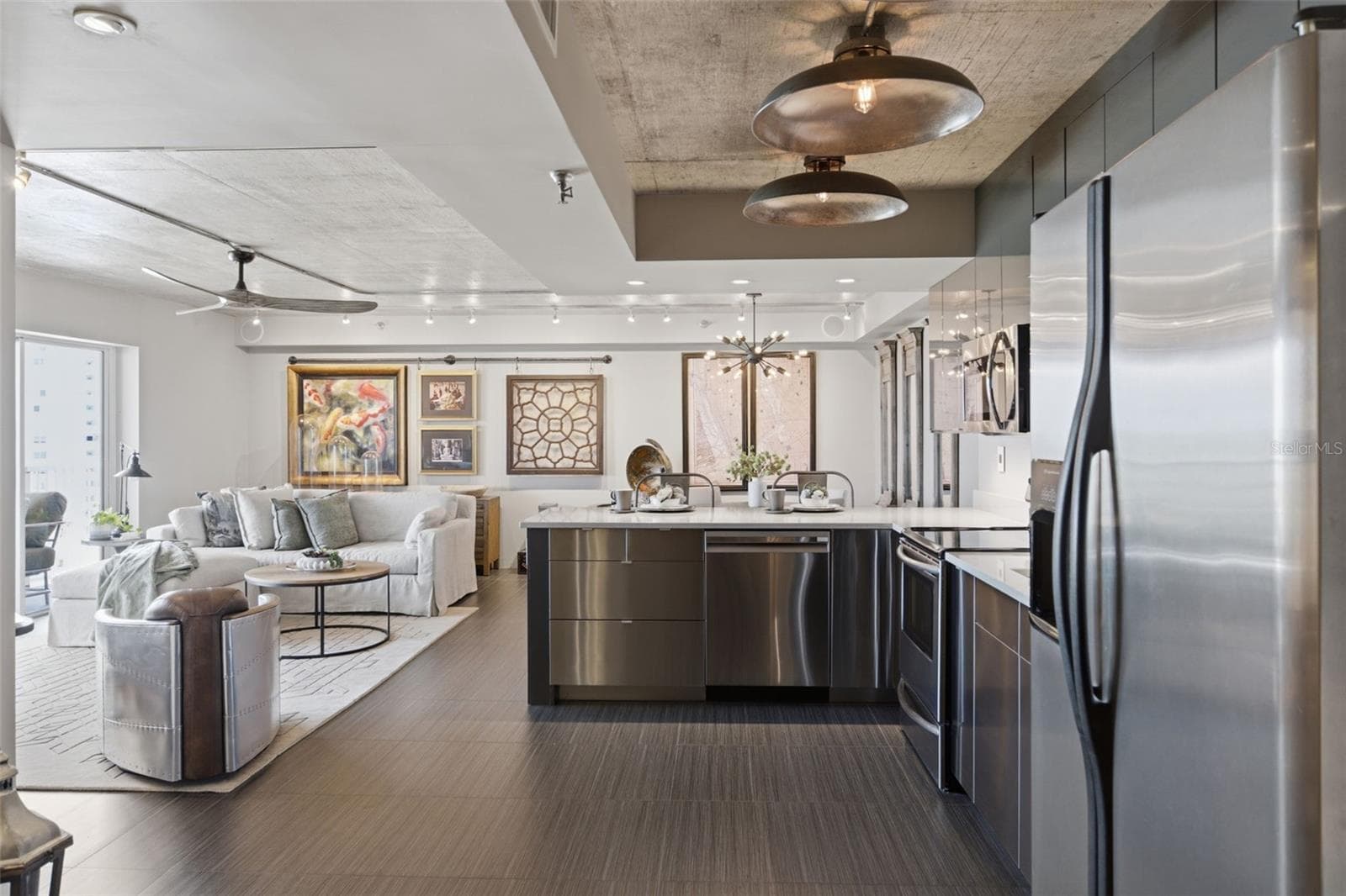 Condominium at 7430 SUNSHINE SKYWAY LN S #901, ST PETERSBURG, photo 9 of 68