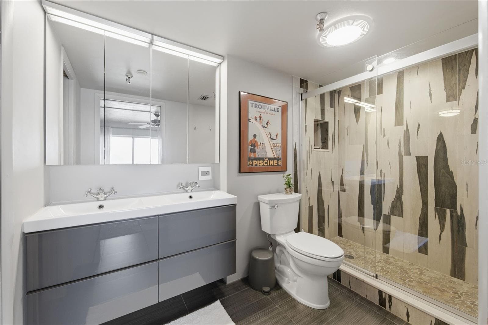 Condominium at 7430 SUNSHINE SKYWAY LN S #901, ST PETERSBURG, photo 31 of 68