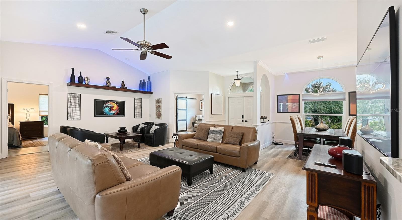 New LVP throughout - 5220 SUNNYDALE CIR S, SARASOTA