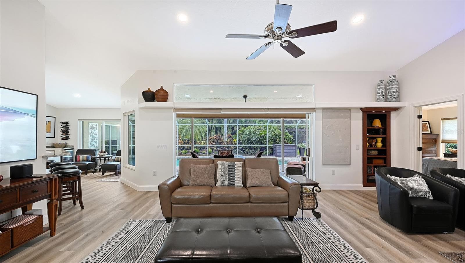 Single Family Residence at 5220 SUNNYDALE CIR S, SARASOTA, photo 17 of 53