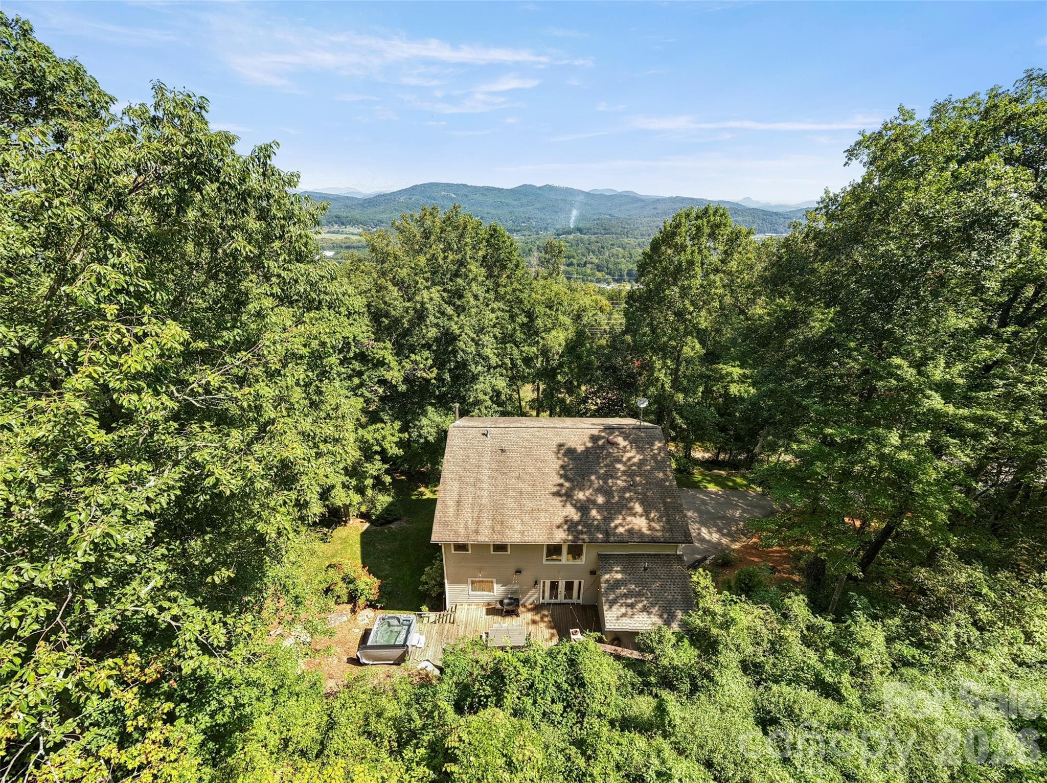Single Family Residence at 349 View Rock Lane, Hendersonville, photo 39 of 48
