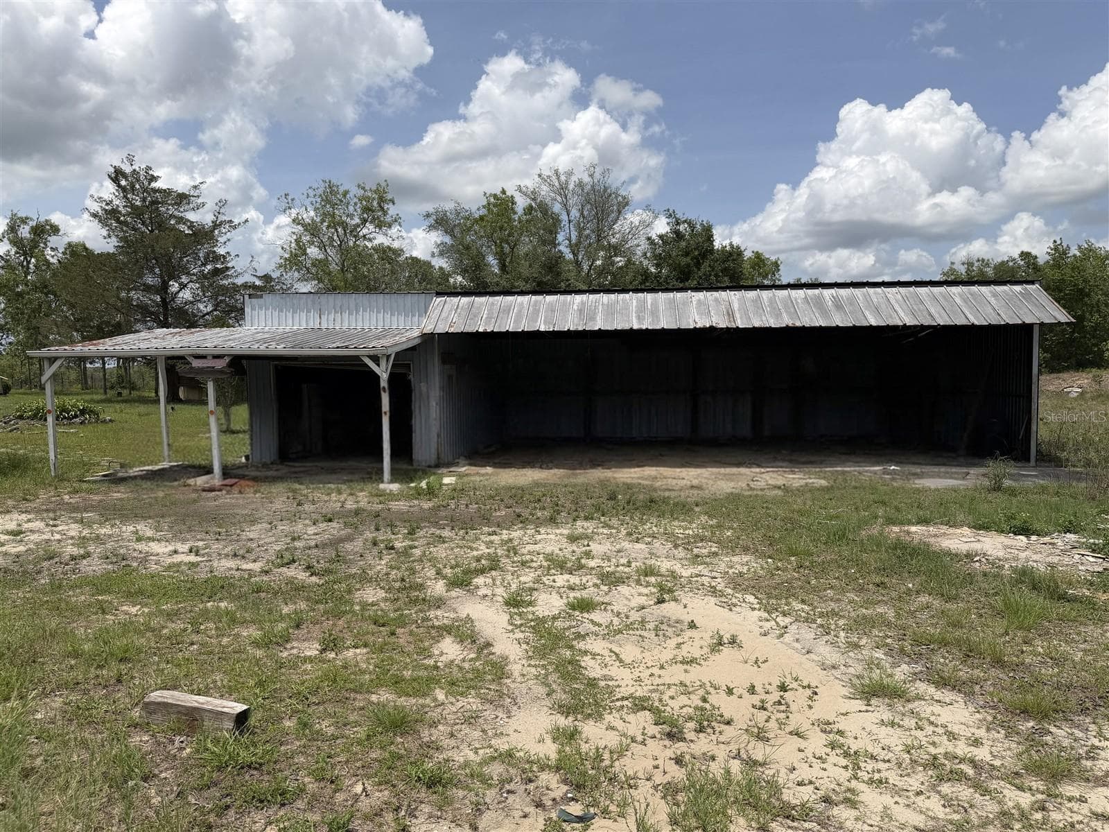 Manufactured Home at 13351 SE 101ST PL, DUNNELLON, photo 4 of 36