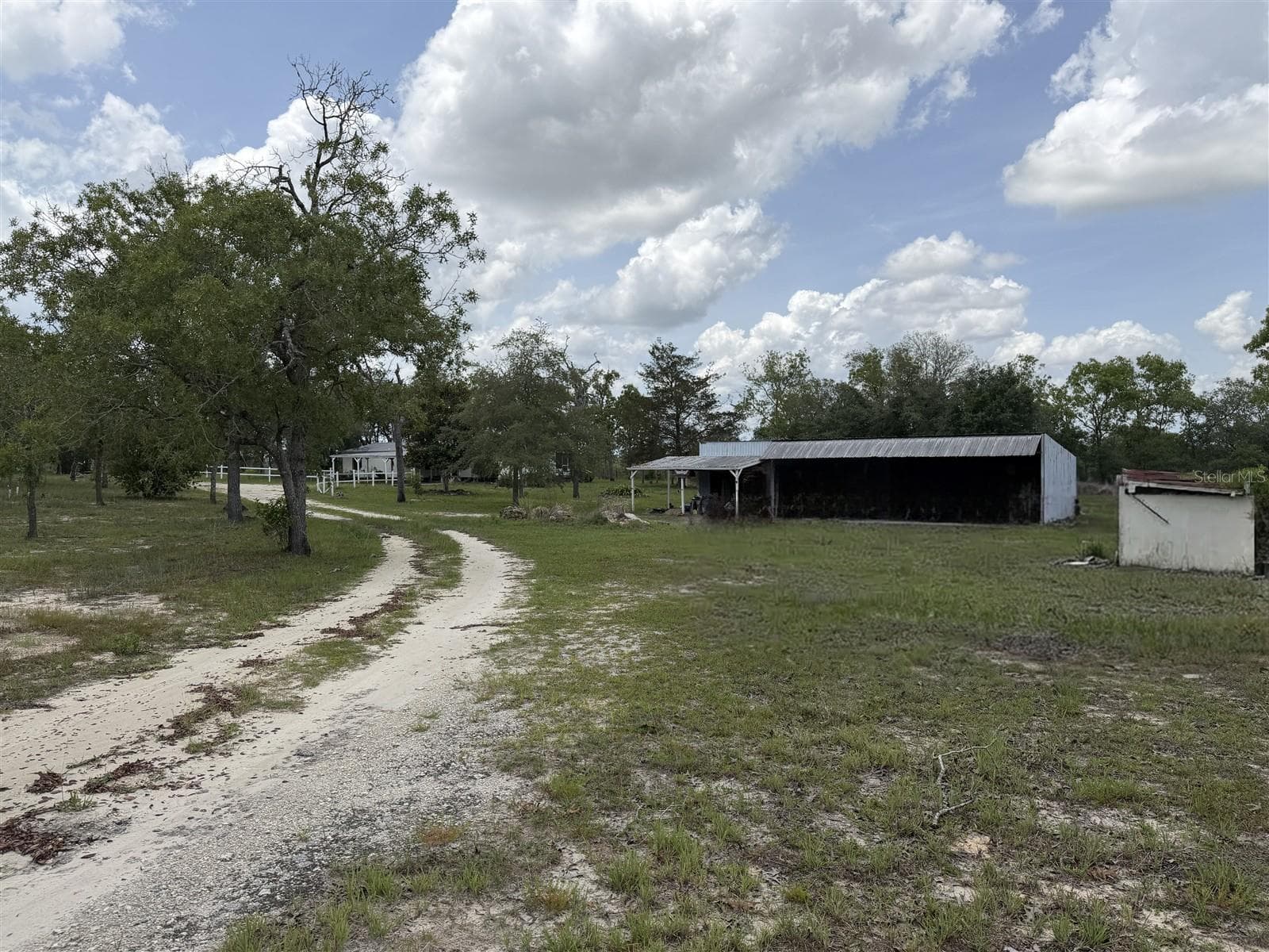 Manufactured Home at 13351 SE 101ST PL, DUNNELLON, photo 5 of 36