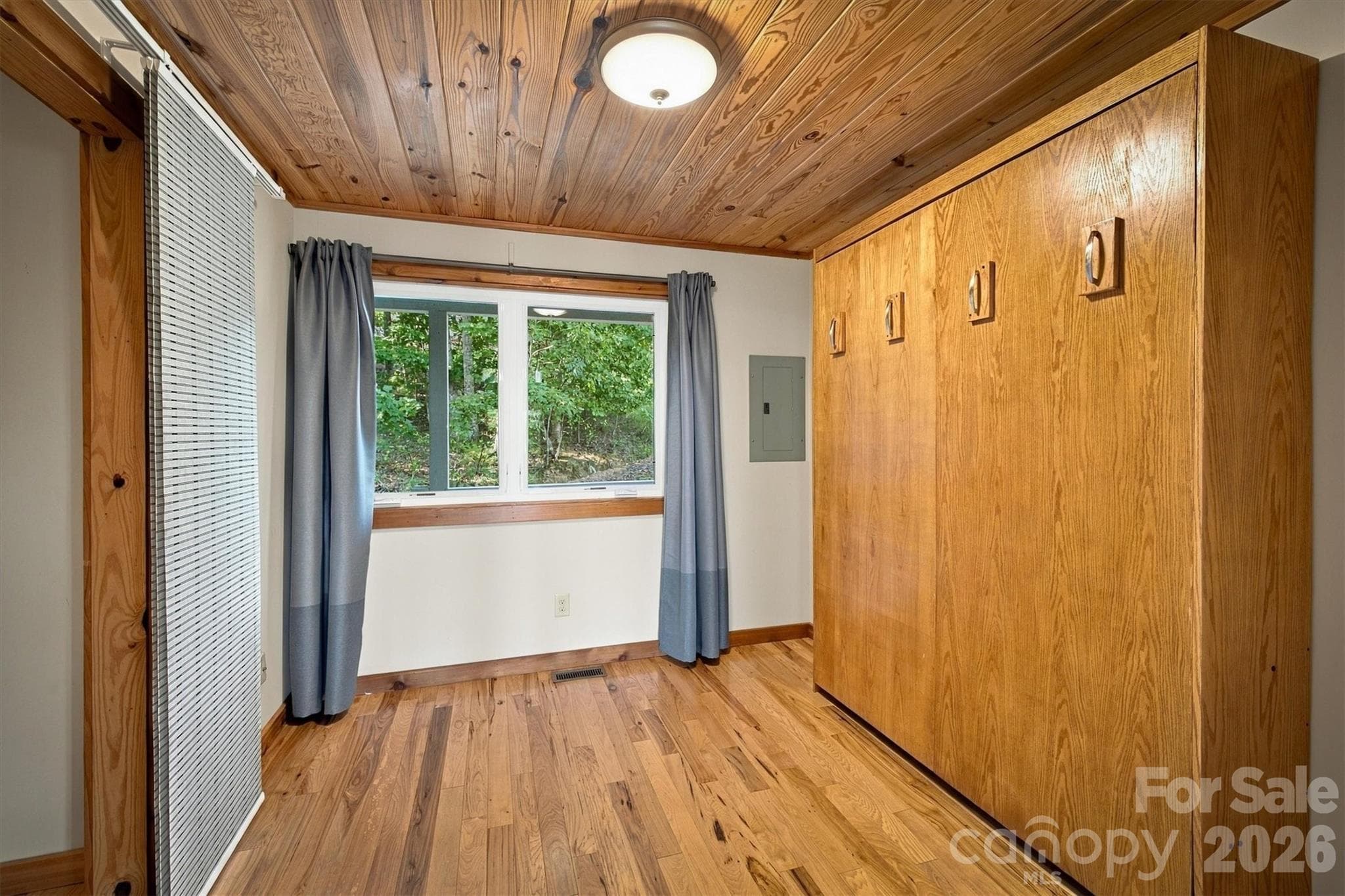 Single Family Residence at 2262 Grandview Peaks Drive, Nebo, photo 30 of 39