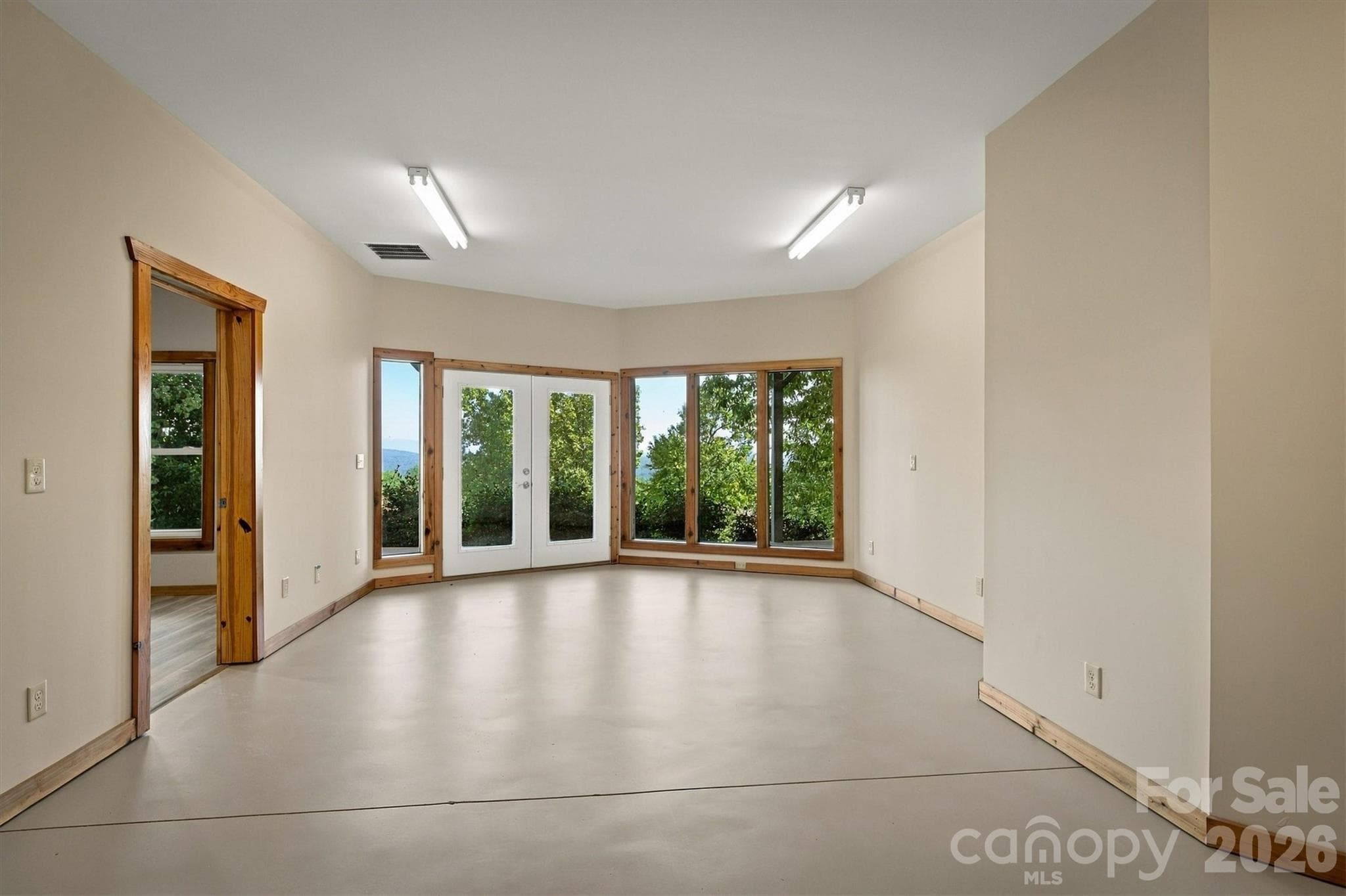 Single Family Residence at 2262 Grandview Peaks Drive, Nebo, photo 35 of 39