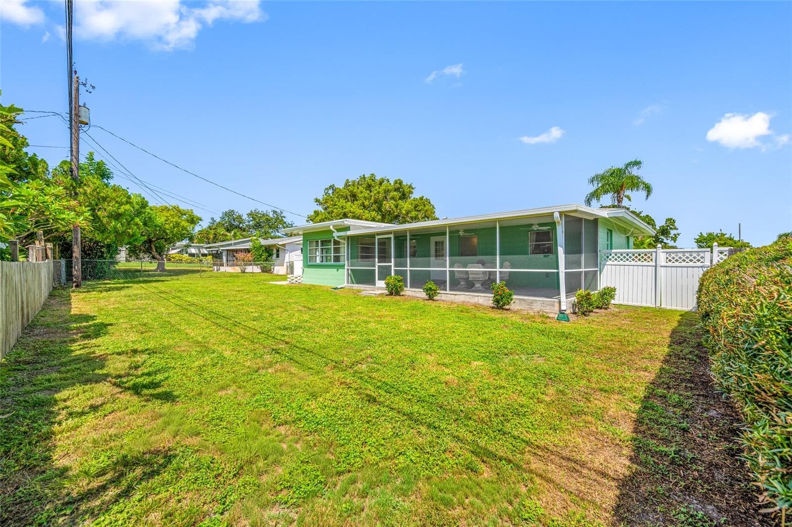 Single Family Residence at 11450 80TH AVE, SEMINOLE, photo 42 of 48