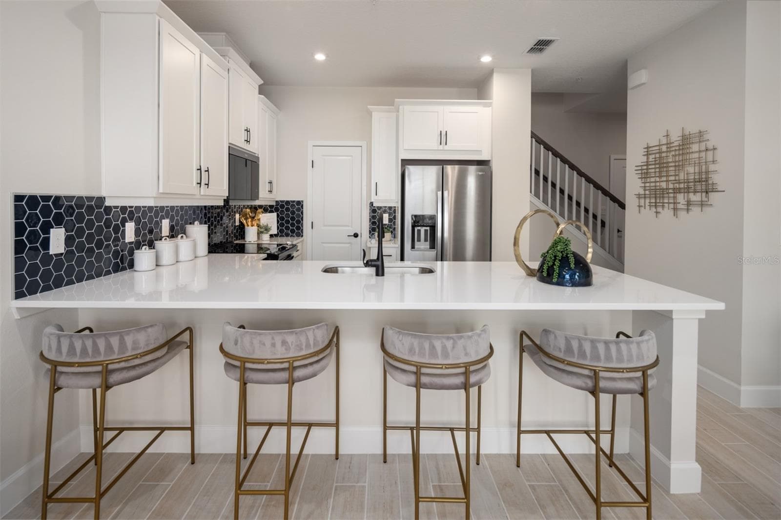 Meadowlark Landing Aurora Model Kitchen - 2880 CAMELLIA FLOWER ST, APOPKA