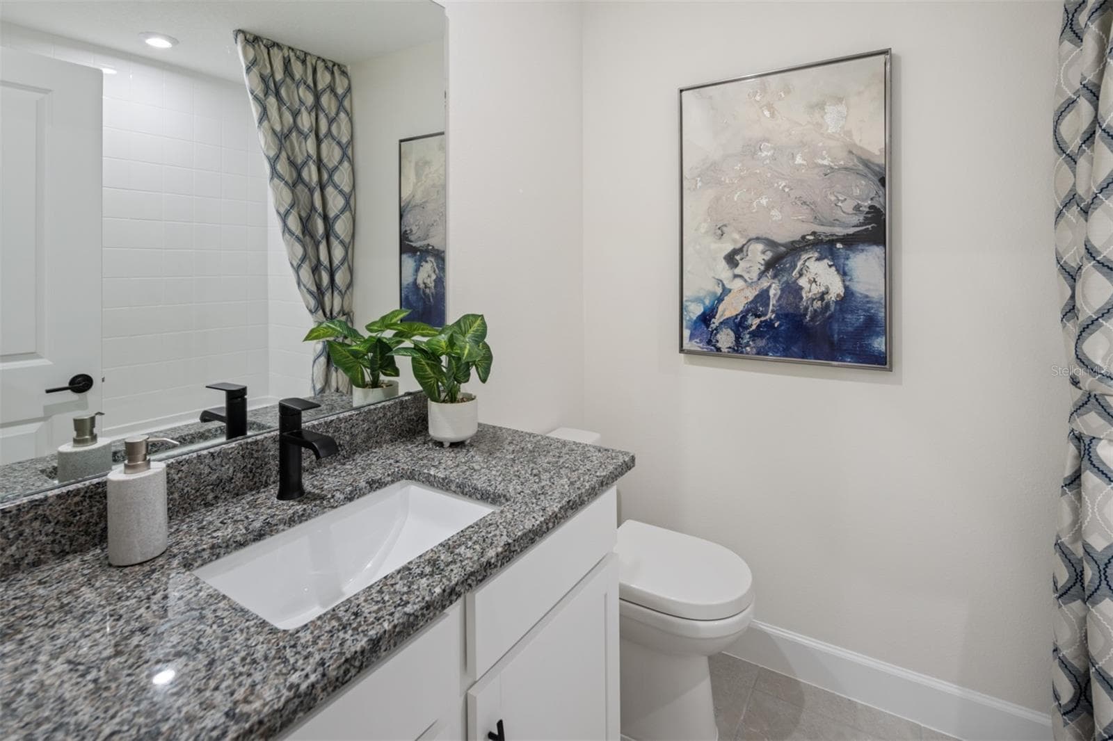 Meadowlark Landing Aurora Model Bathroom 2 - 2880 CAMELLIA FLOWER ST, APOPKA