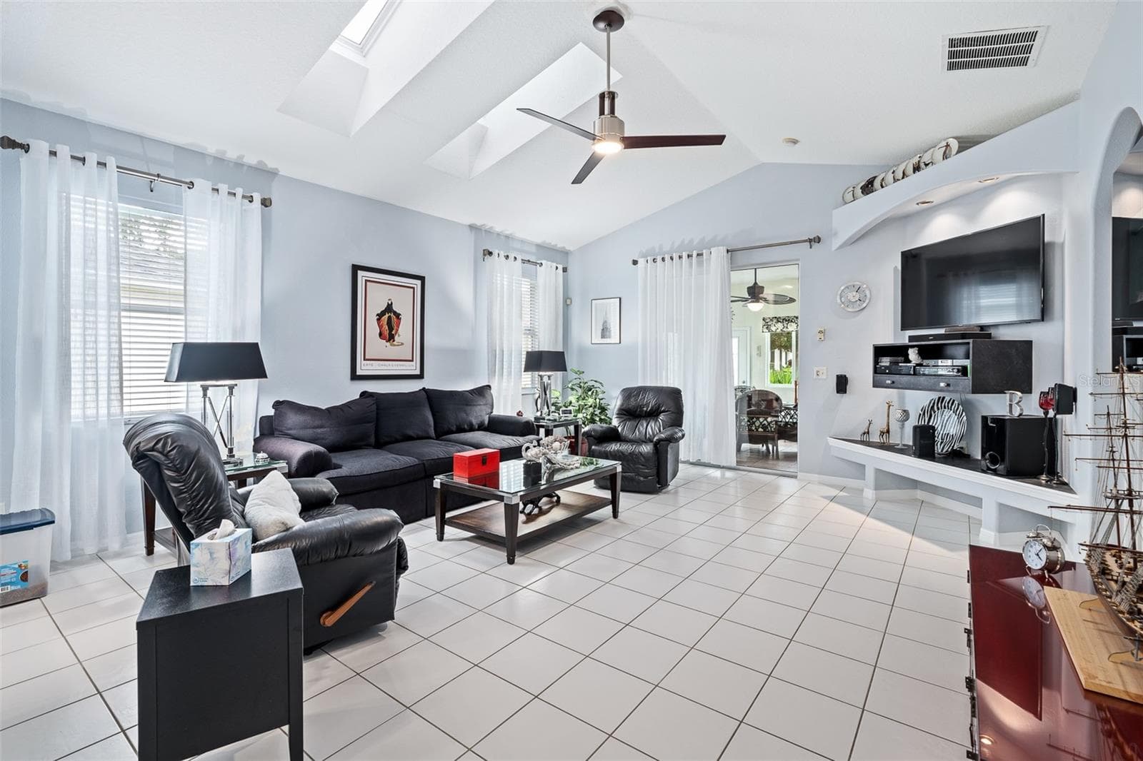 Single Family Residence at 3 RIVERGATE LN, PALM COAST, photo 9 of 75