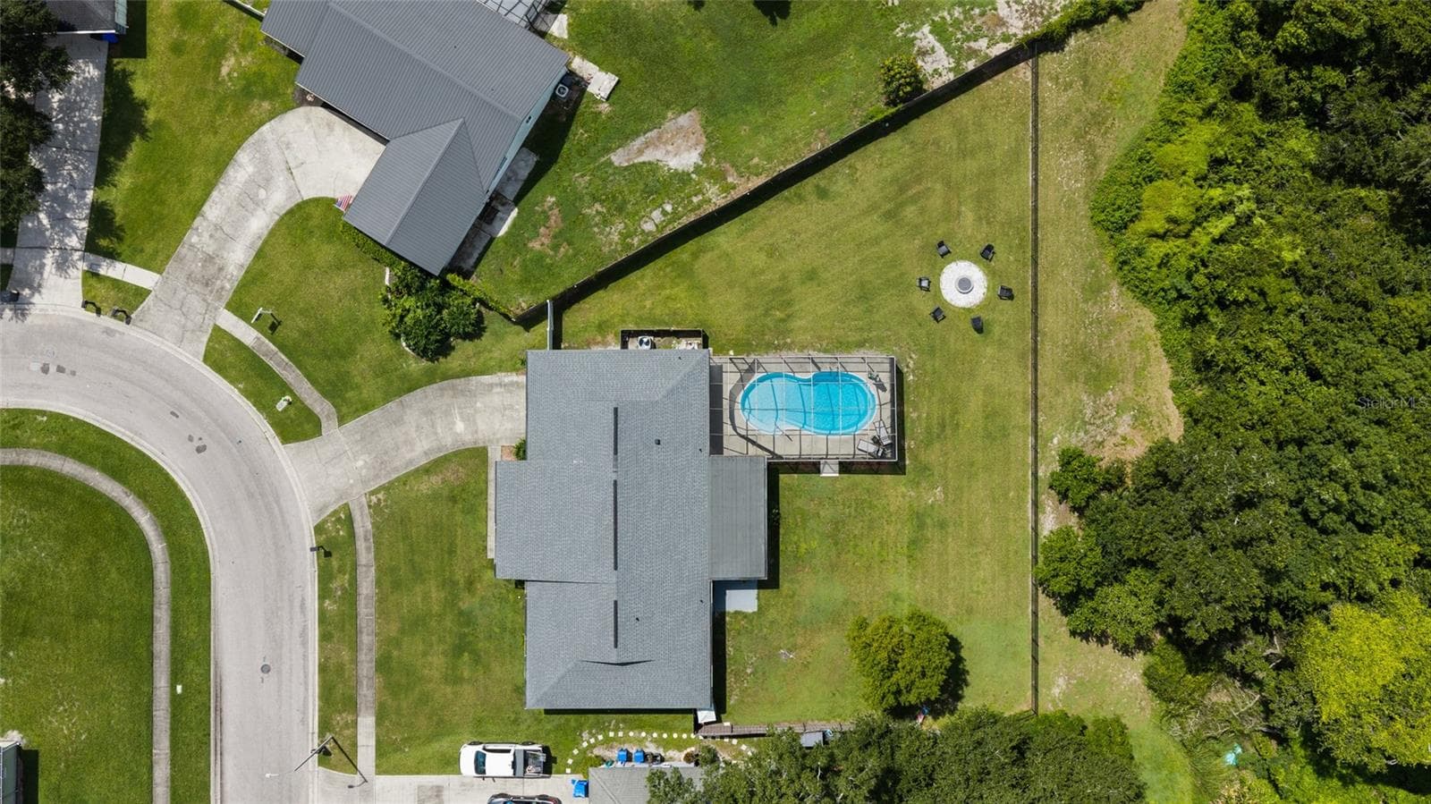Single Family Residence at 7231 WOODBROOK DR, TAMPA, photo 49 of 52