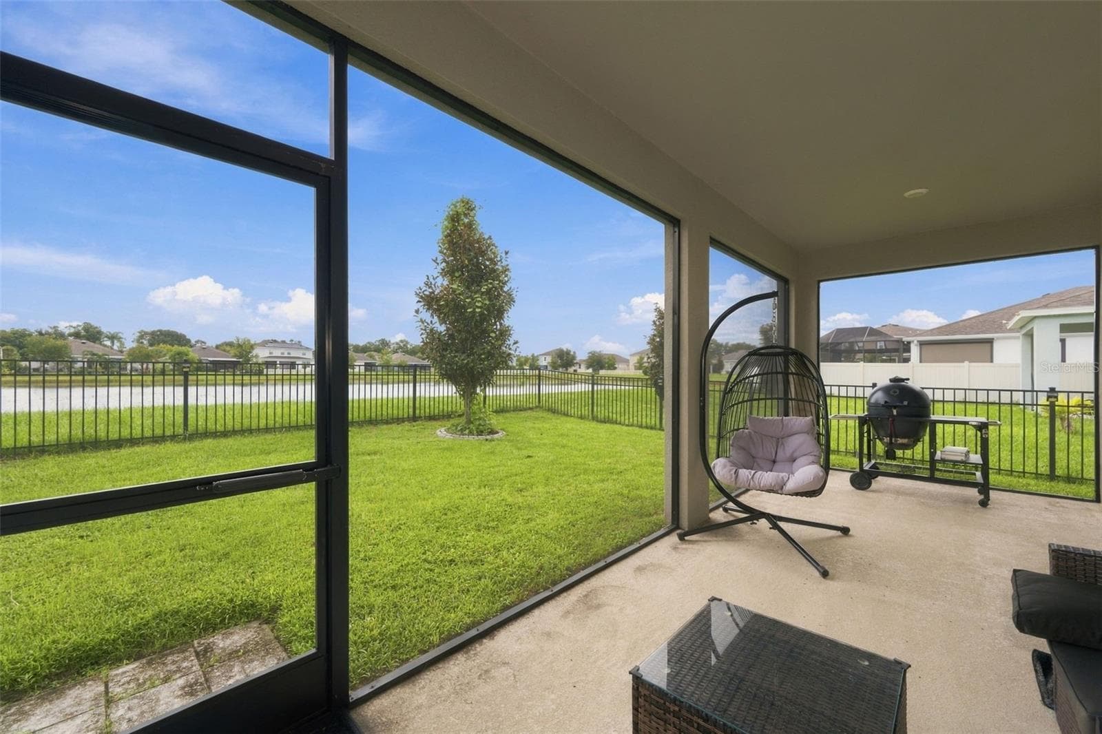 Single Family Residence at 16633 MOONER PLANK CIR, WIMAUMA, photo 35 of 61