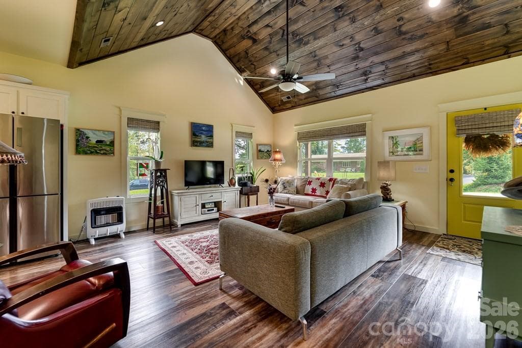 Single Family Residence at 190 FORT HEMBREE Road, Hayesville, photo 6 of 18