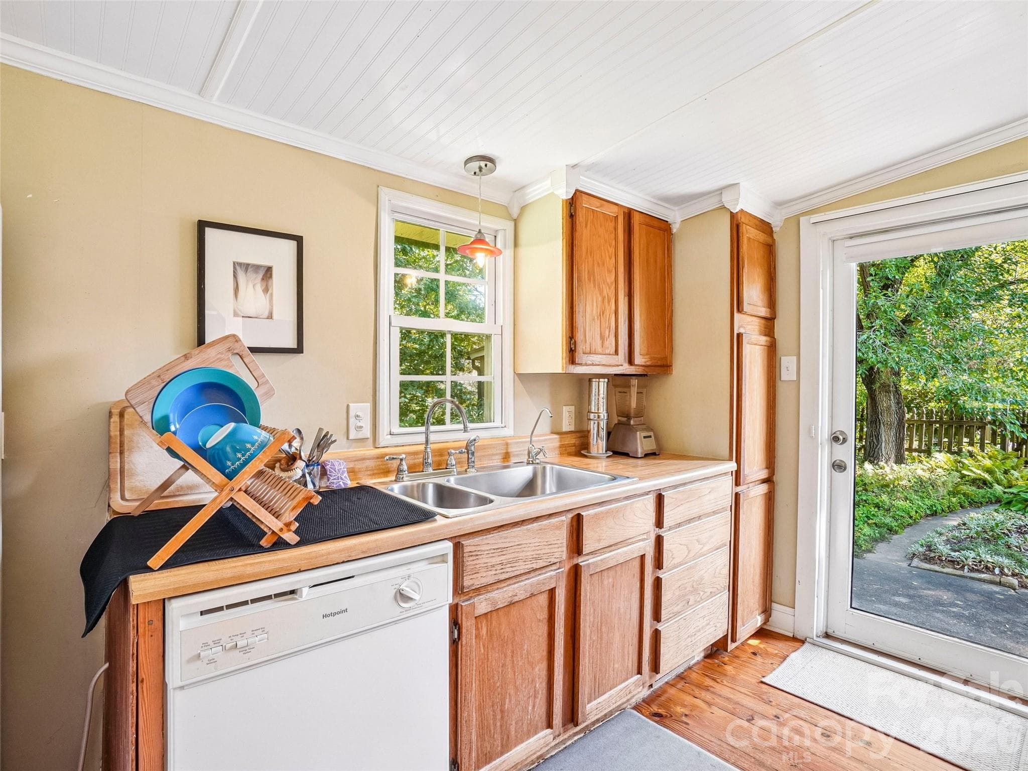 light and bright kitchen - 75 Cisco Road, Asheville