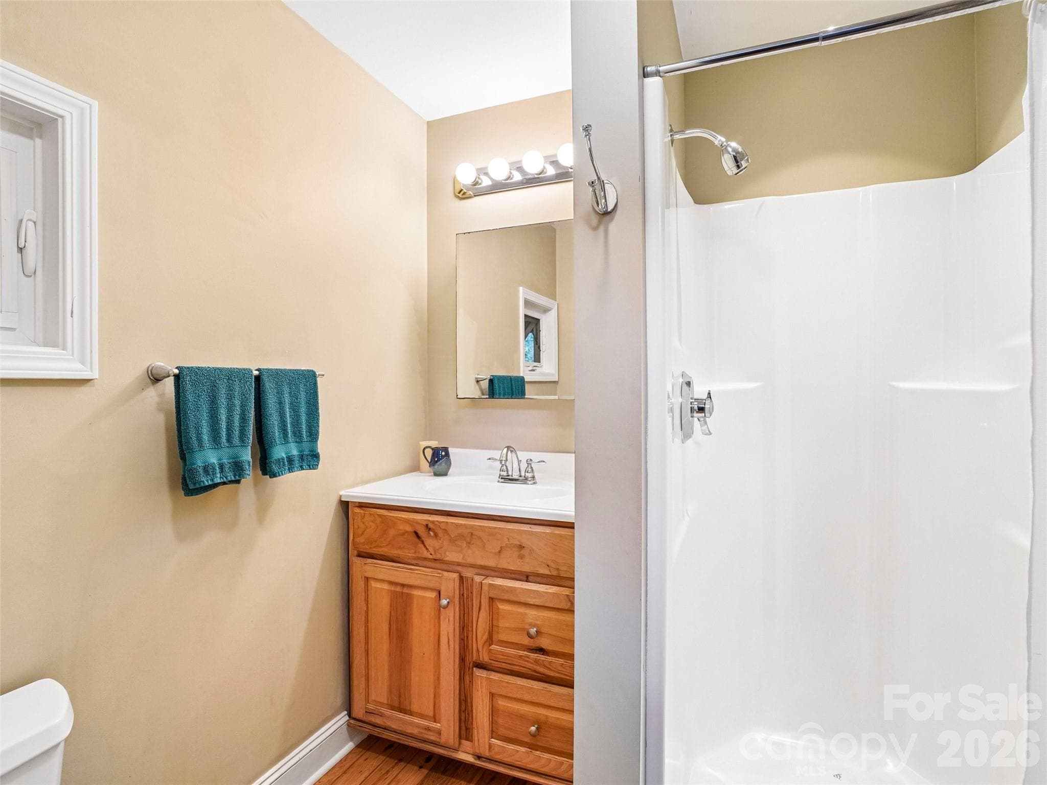Full bath, North primary suite - 75 Cisco Road, Asheville