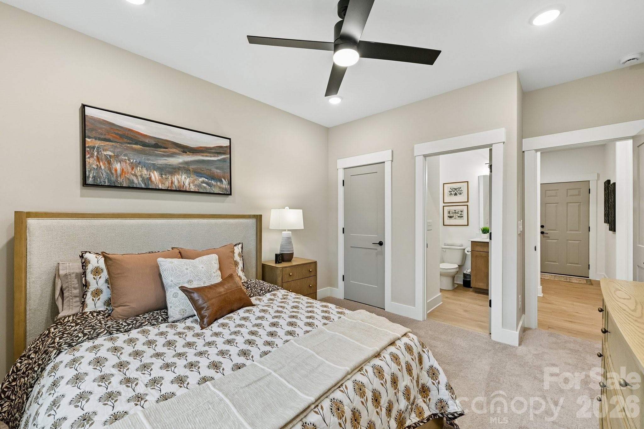 Single Family Residence at 2818 Shenandoah Avenue, Charlotte, photo 18 of 27