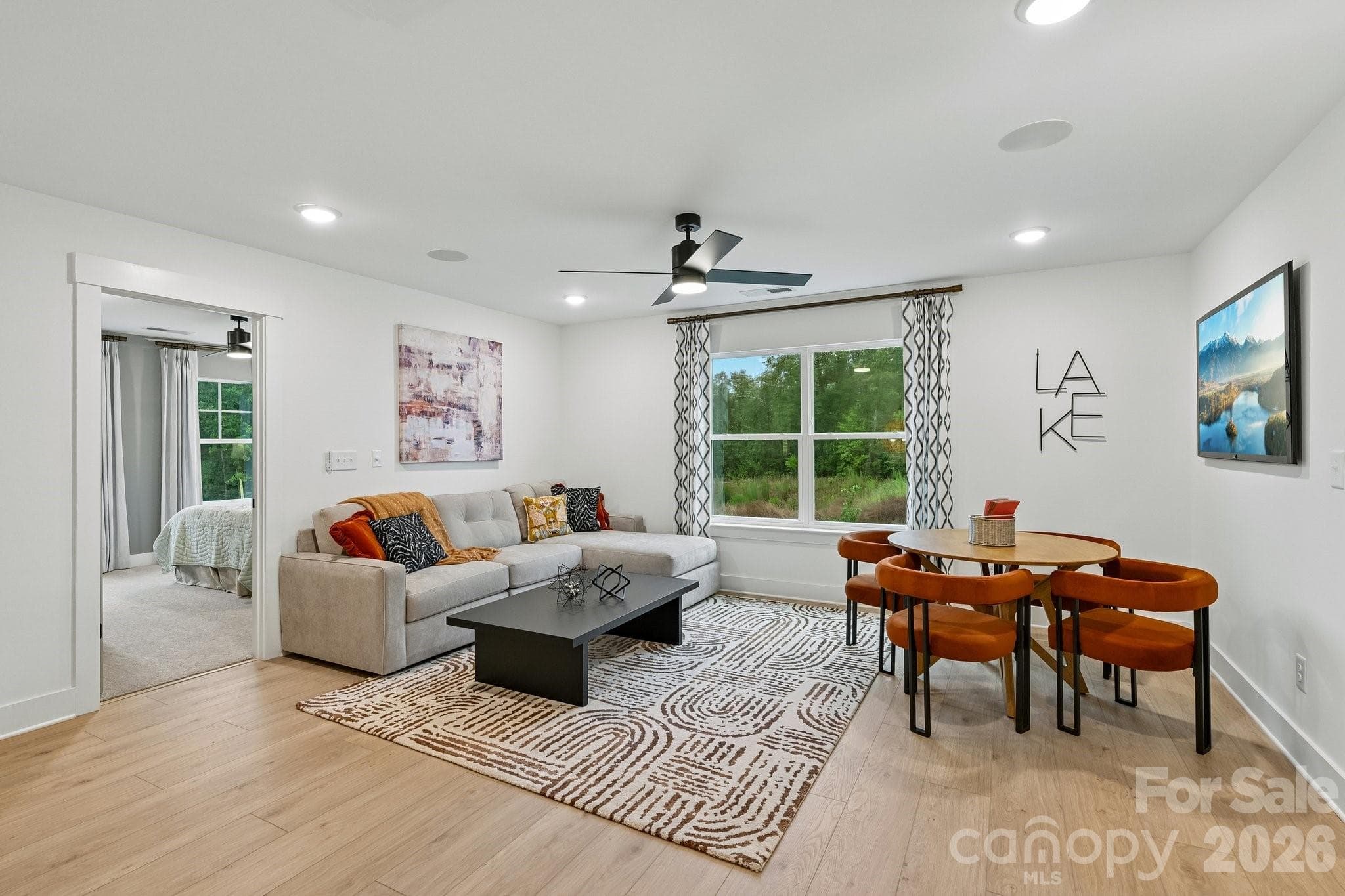 Single Family Residence at 2818 Shenandoah Avenue, Charlotte, photo 19 of 27