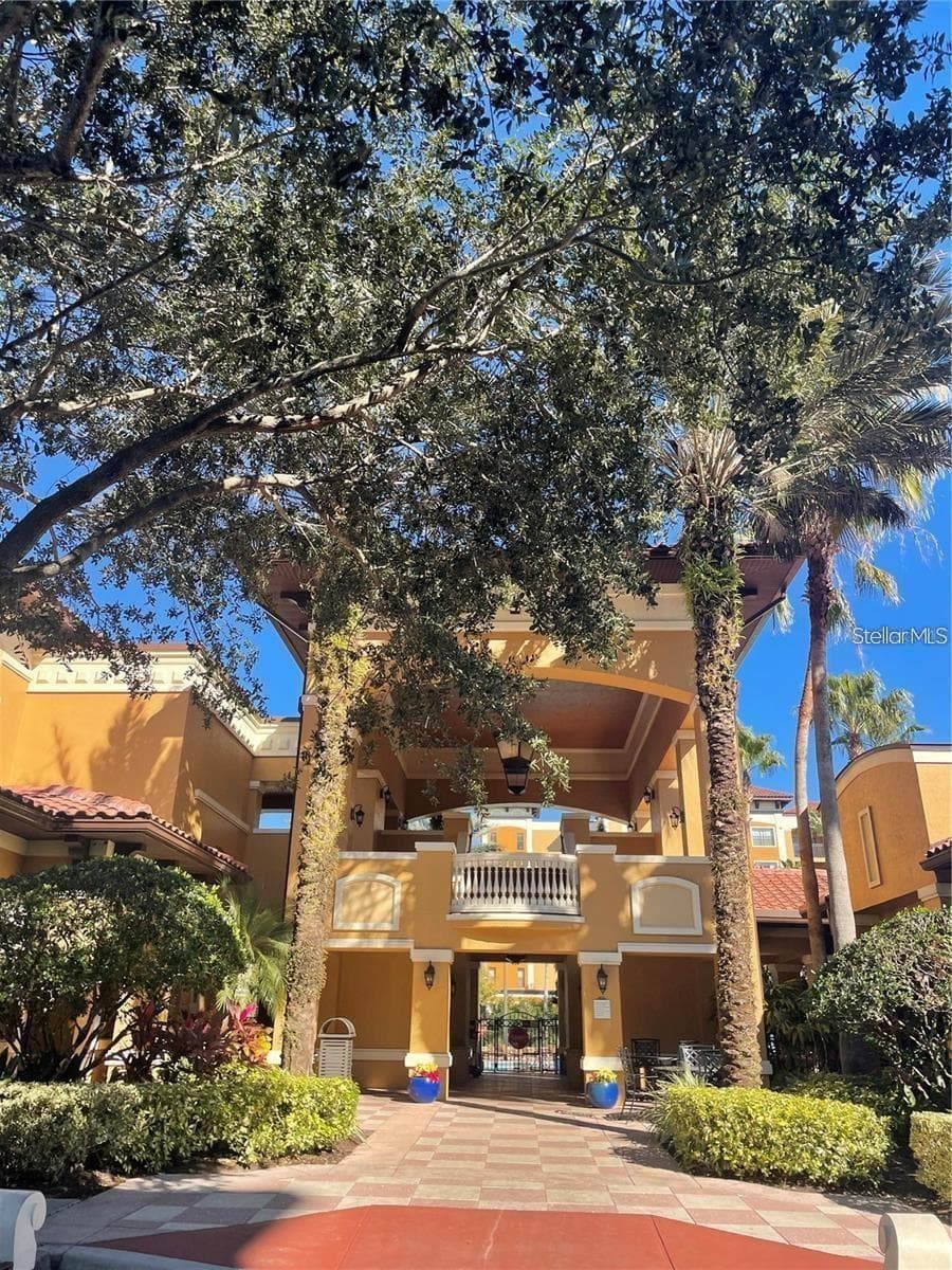 Condo - Hotel at 12527 FLORIDAYS RESORT DR #603E, ORLANDO, photo 9 of 48