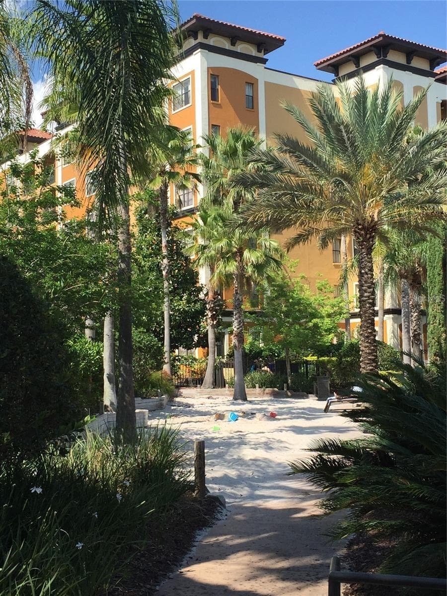 Condo - Hotel at 12527 FLORIDAYS RESORT DR #603E, ORLANDO, photo 38 of 48