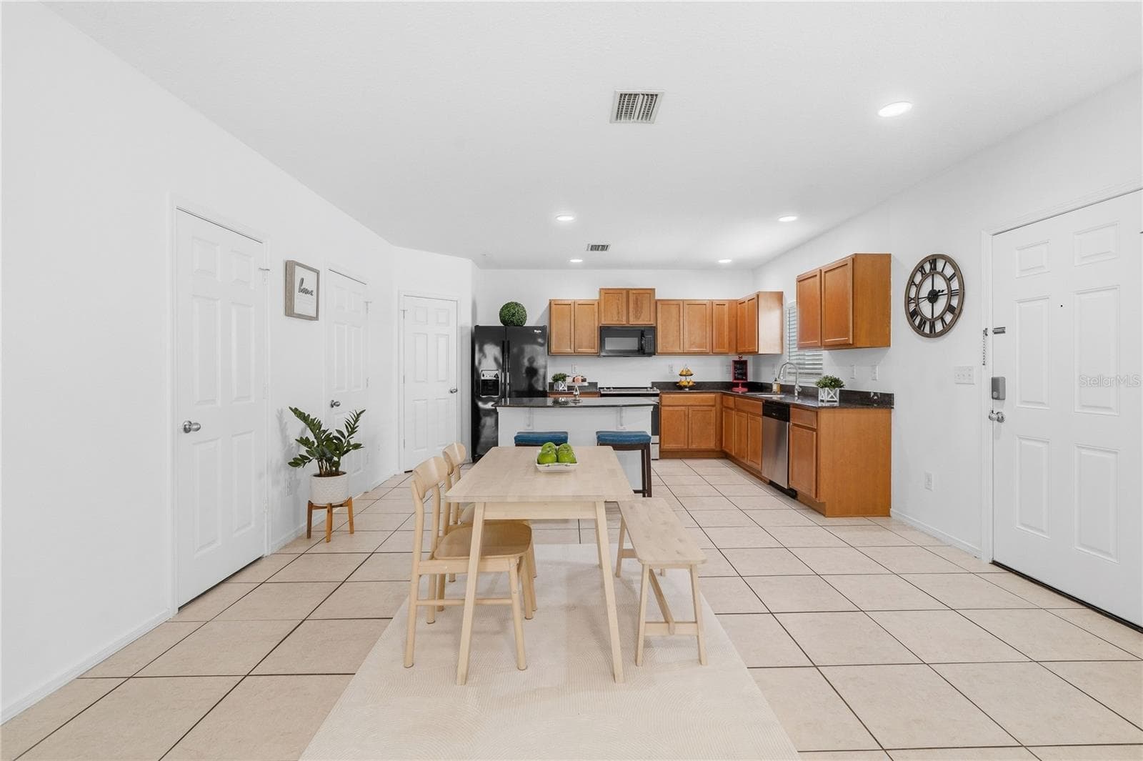 Kitchen & Dinning - 4652 CHATTERTON WAY, RIVERVIEW