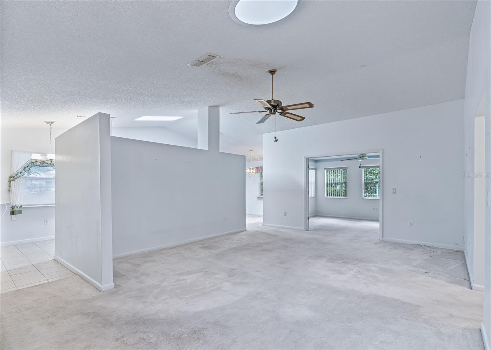 Single Family Residence at 2311 BONNIE VIEW CT, LEESBURG, photo 6 of 55