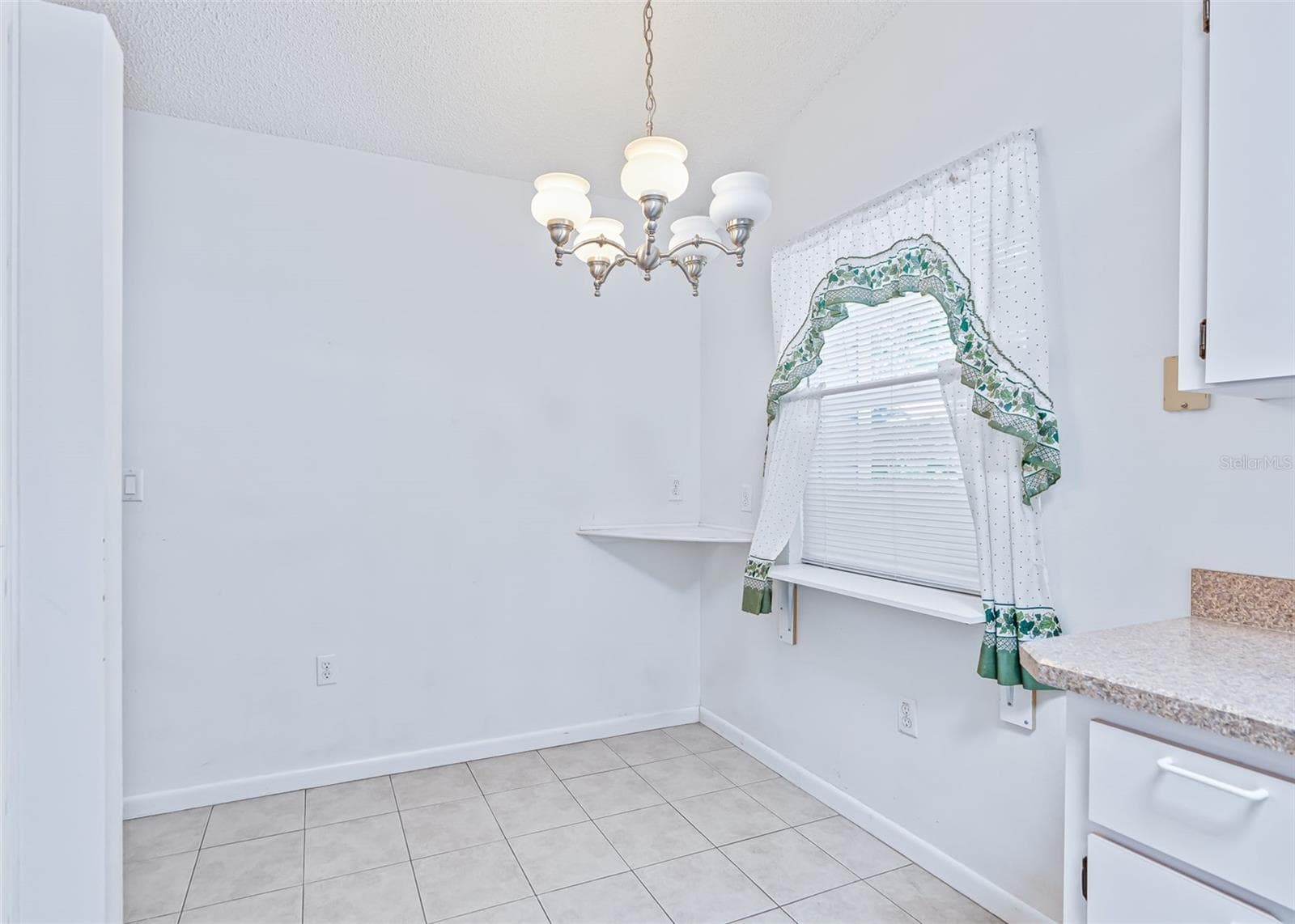 Single Family Residence at 2311 BONNIE VIEW CT, LEESBURG, photo 13 of 55