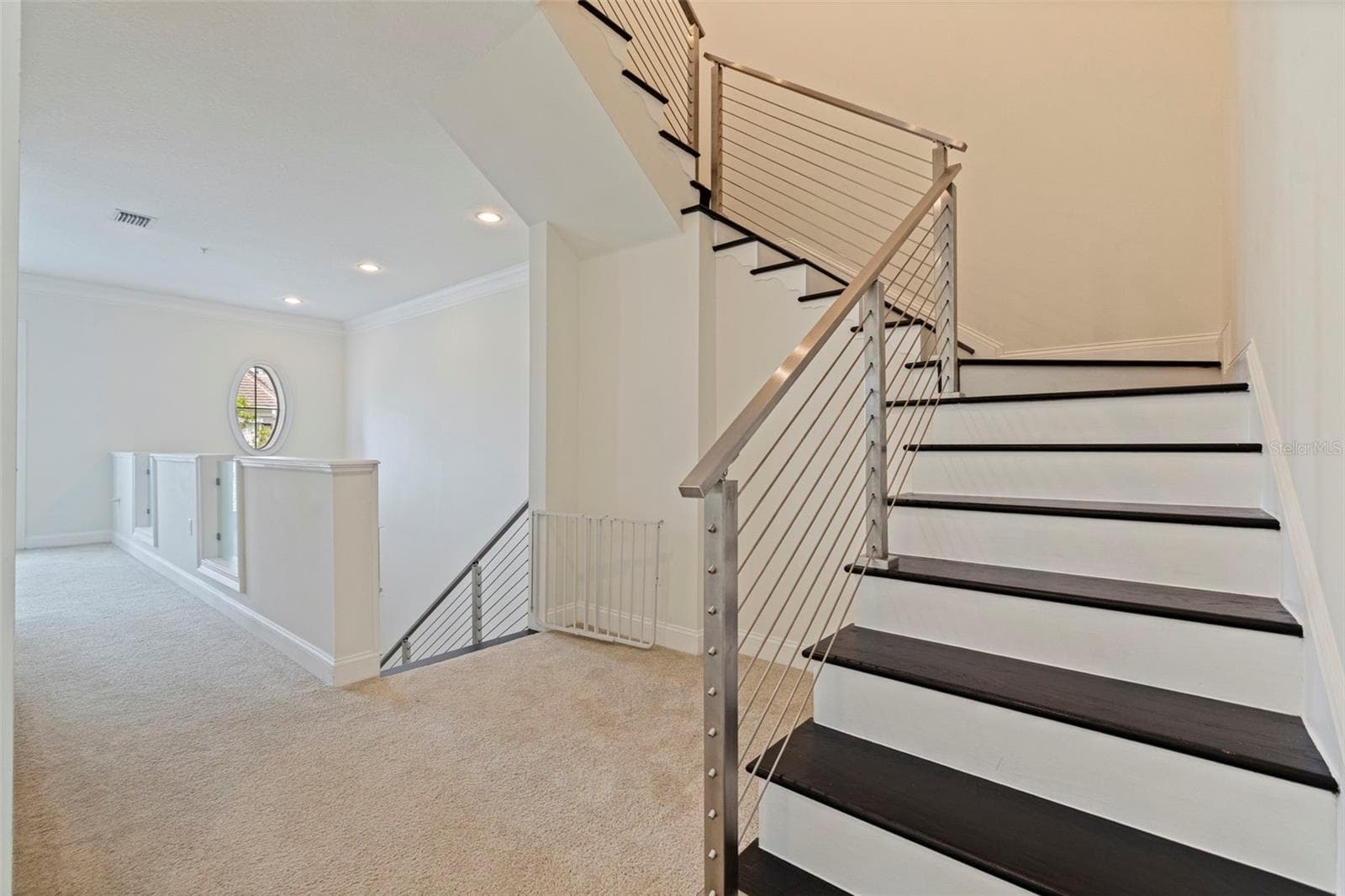 Townhouse at 300 NEWBURY PL N, ST PETERSBURG, photo 18 of 73
