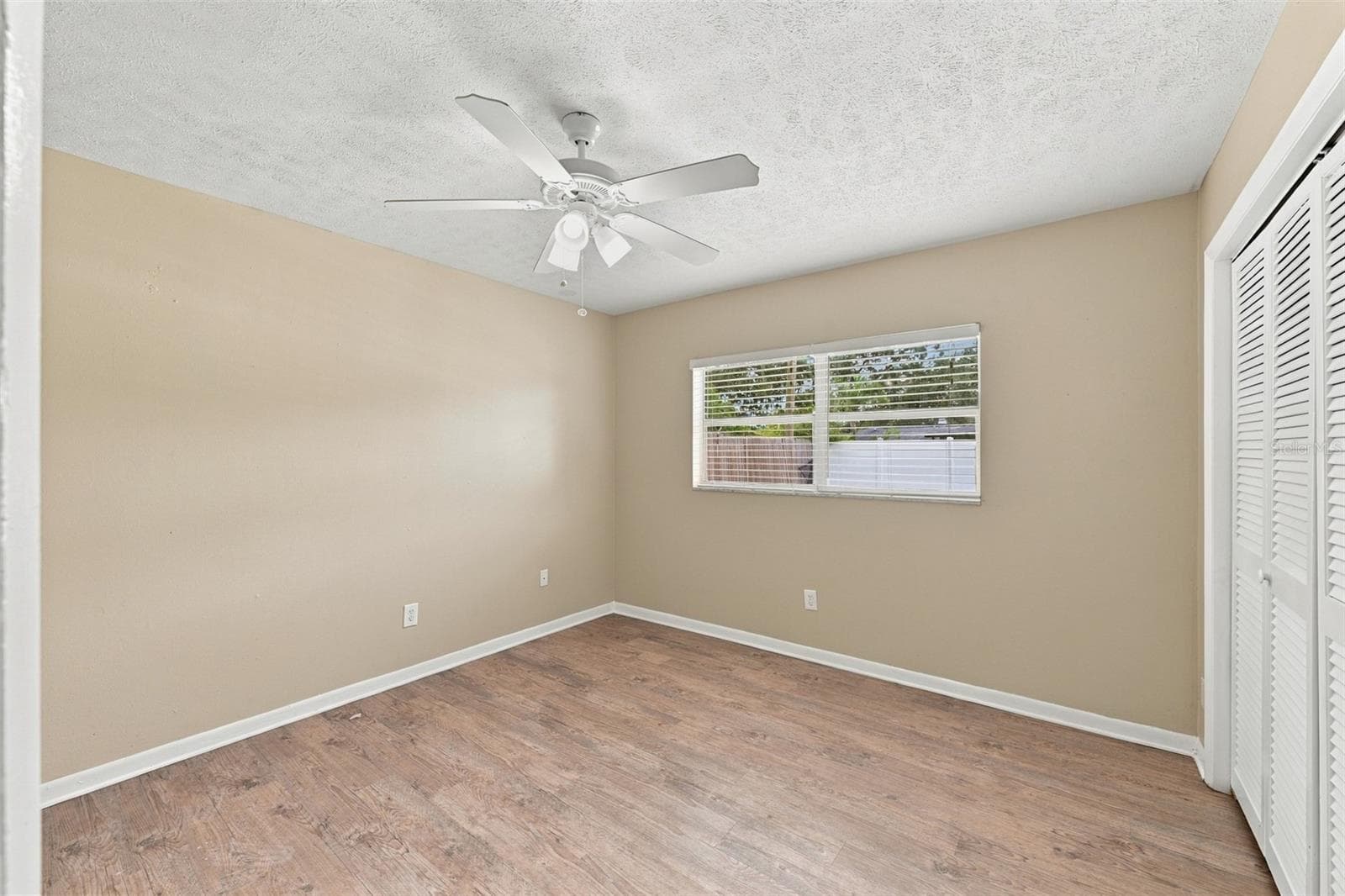 Single Family Residence at 509 CLEMONS RD, BRANDON, photo 23 of 43