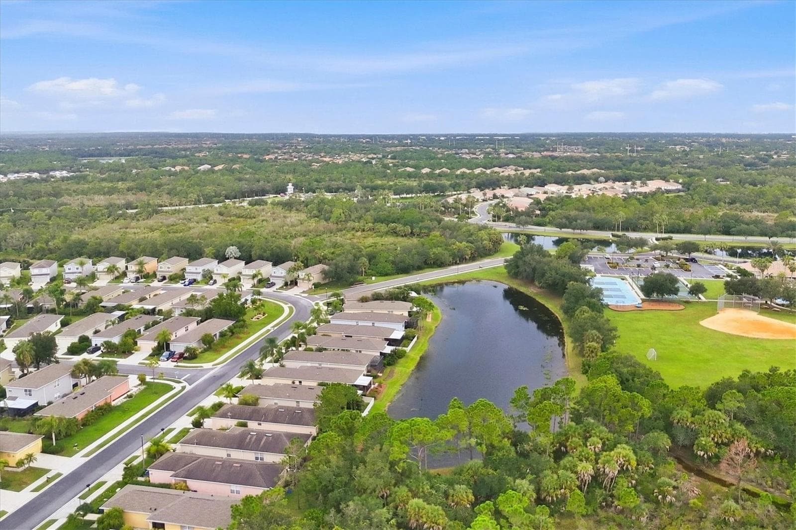 Short drive to Community amanities - 11954 TEMPEST HARBOR LOOP, VENICE