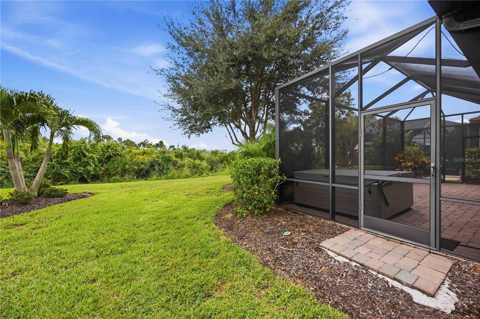 Single Family Residence at 10393 CROOKED CREEK DR, VENICE, photo 33 of 58
