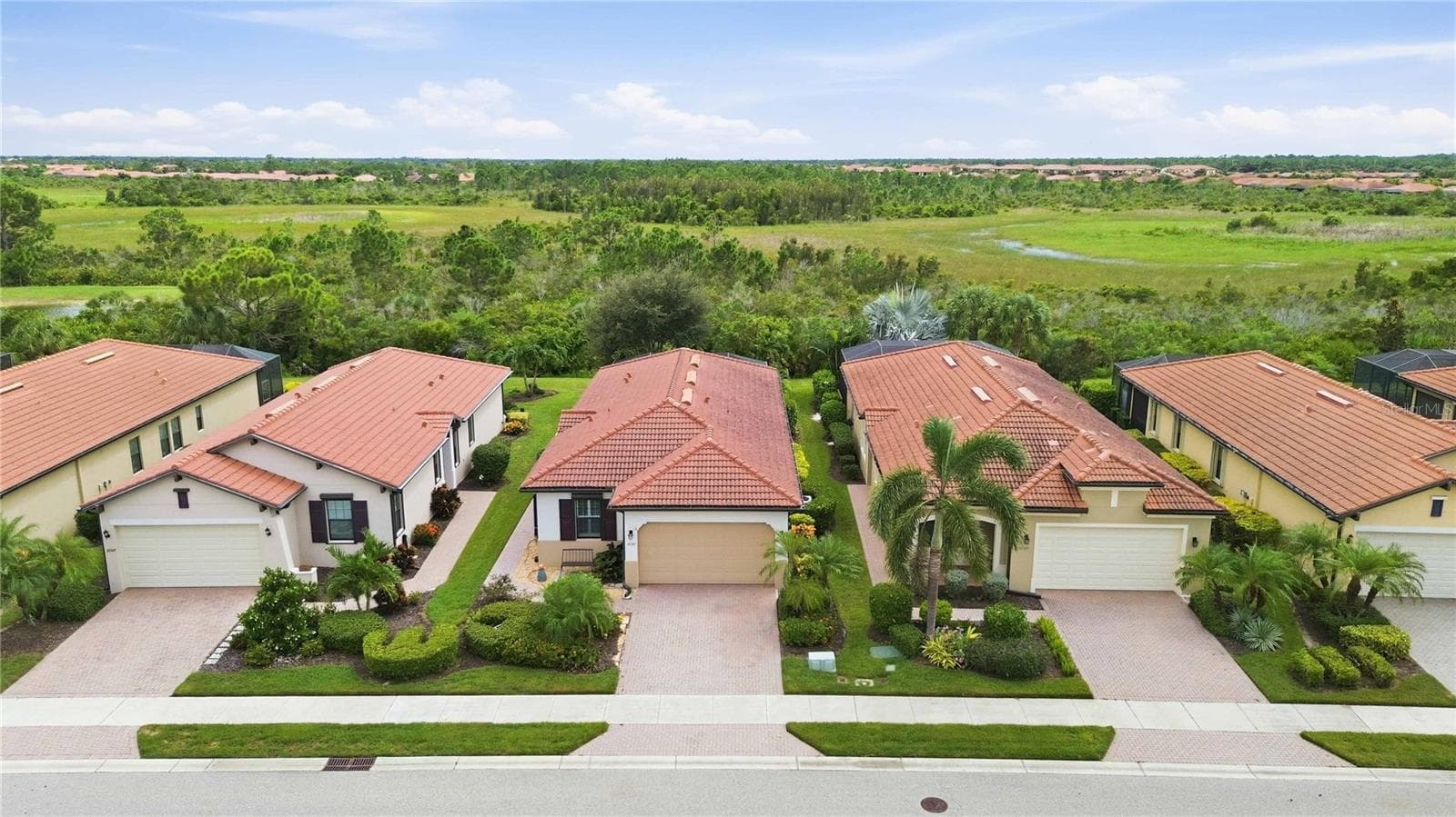 Single Family Residence at 10393 CROOKED CREEK DR, VENICE, photo 36 of 58