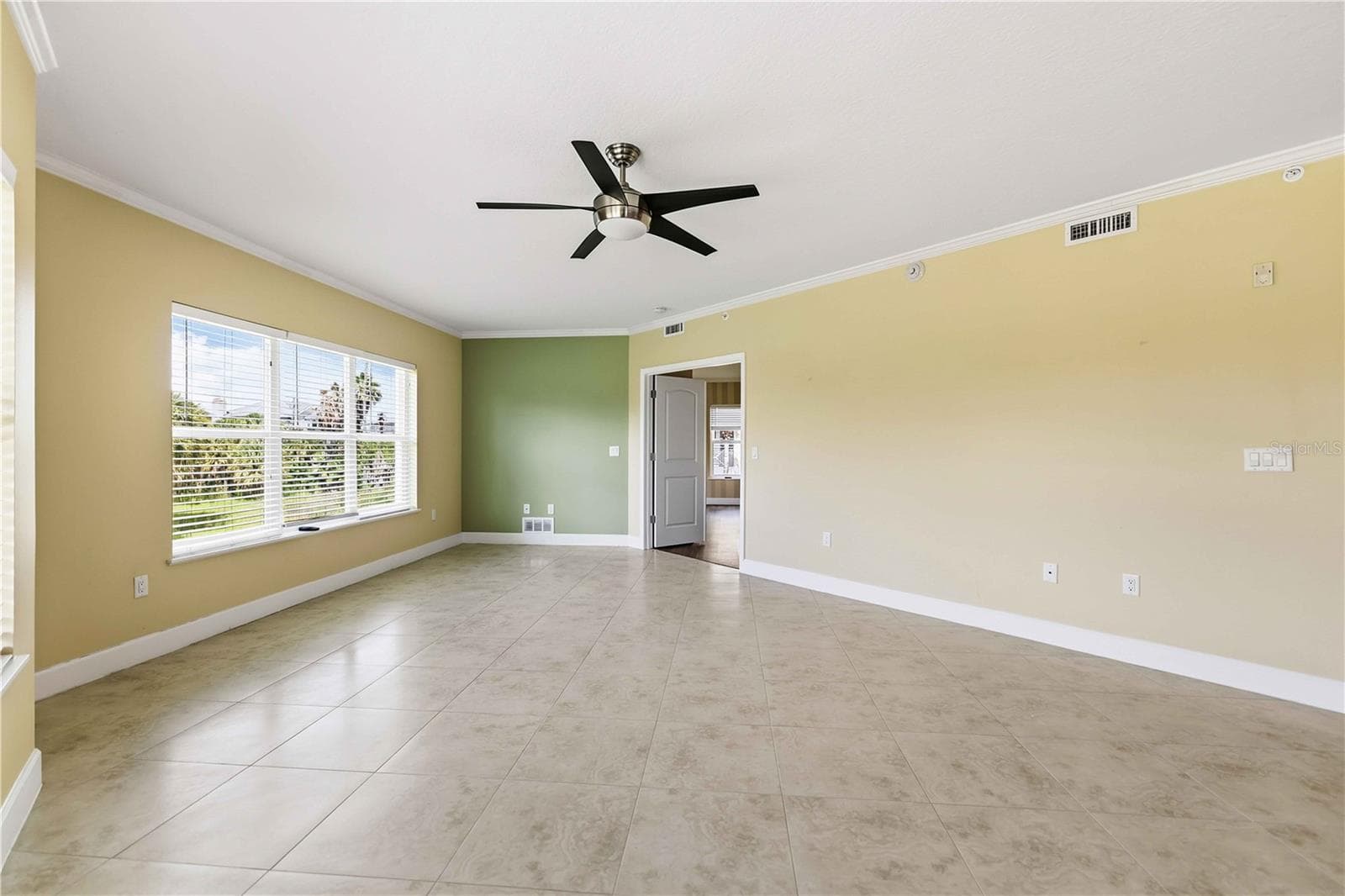 Condominium at 7820 34TH AVE W #102, BRADENTON, photo 4 of 32