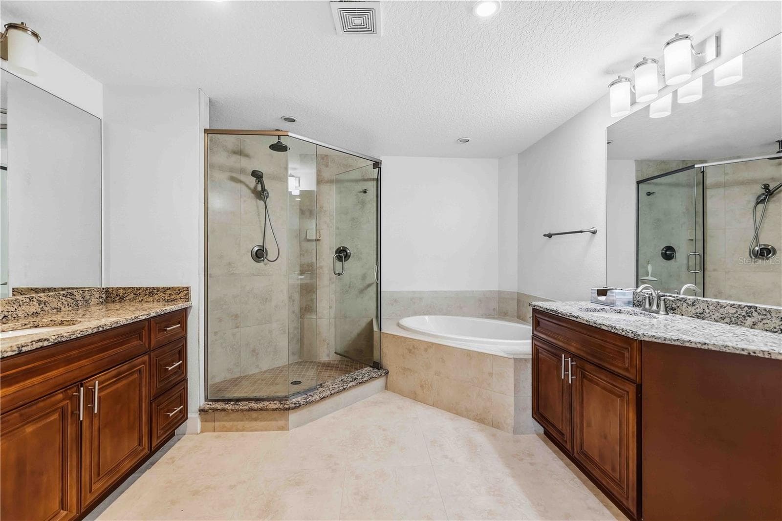 Condominium at 7820 34TH AVE W #102, BRADENTON, photo 21 of 32