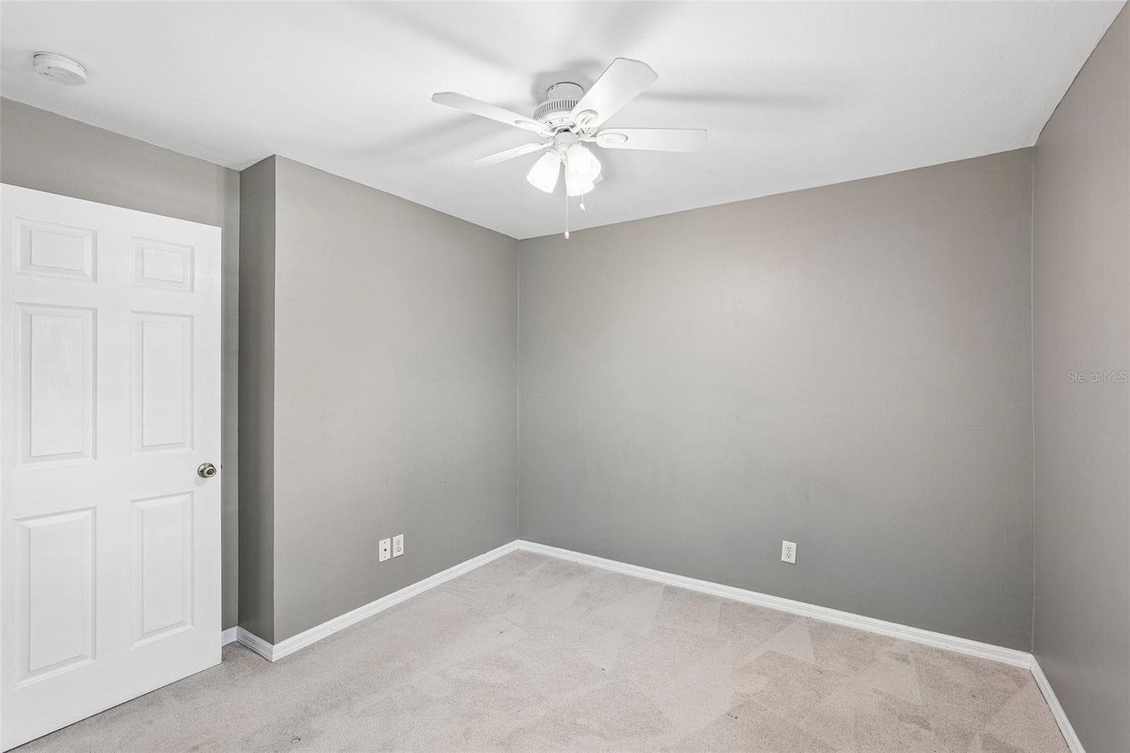 Single Family Residence at 1130 S WAPELLO ST, NORTH PORT, photo 24 of 43
