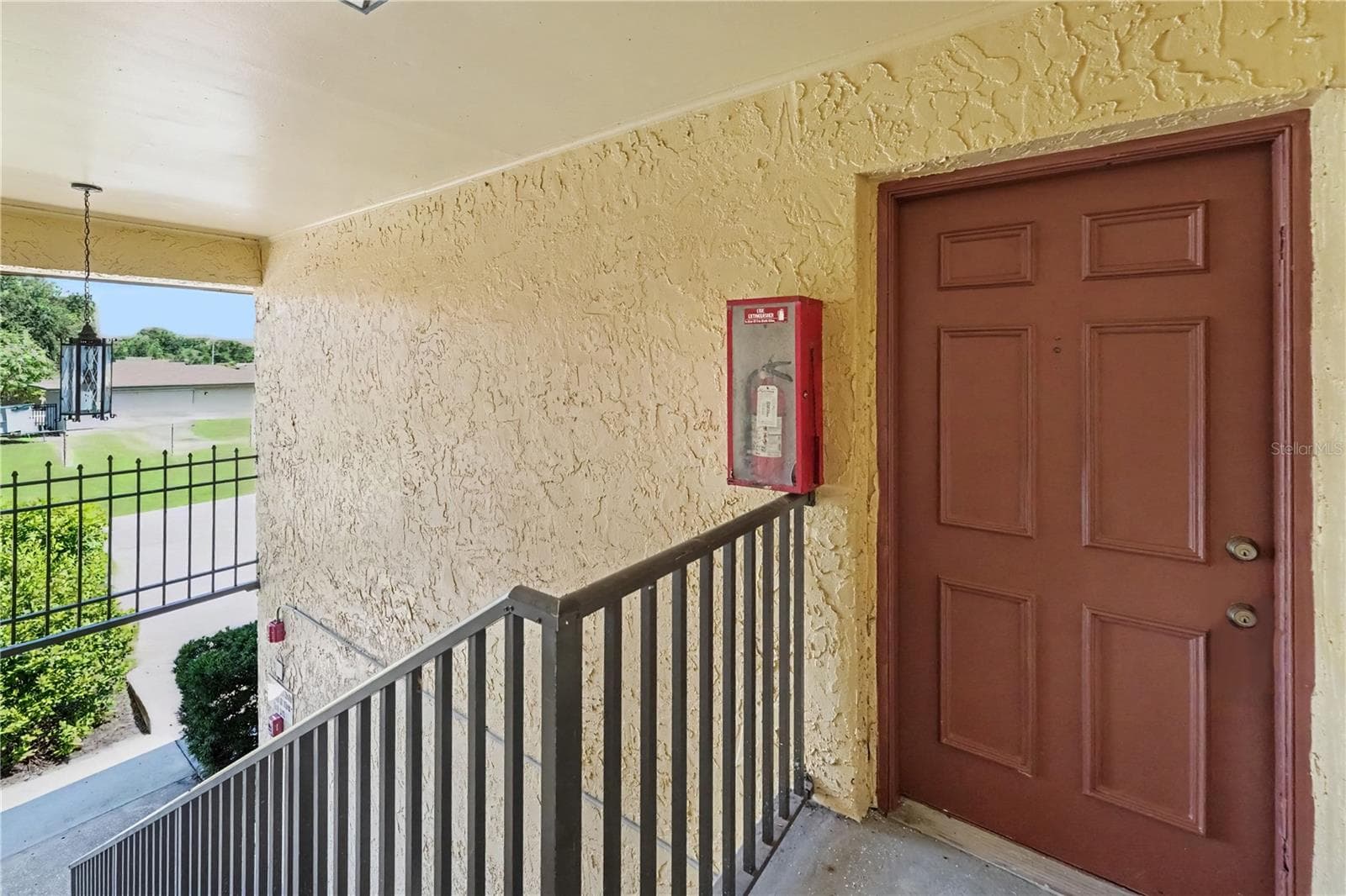Condominium at 4450 40TH AVE N #D12, ST PETERSBURG, photo 3 of 23