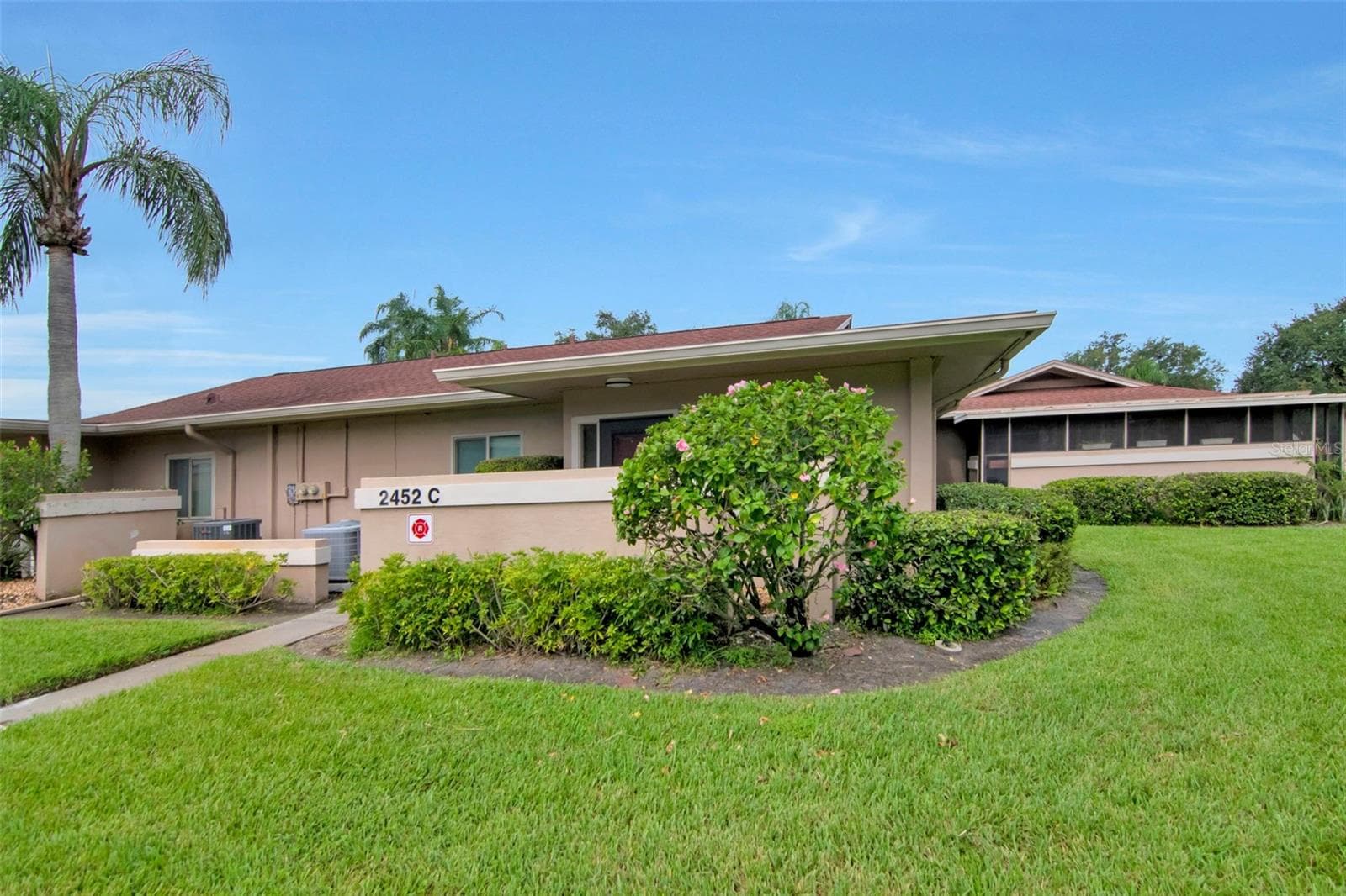 2452 LAURELWOOD DR #C