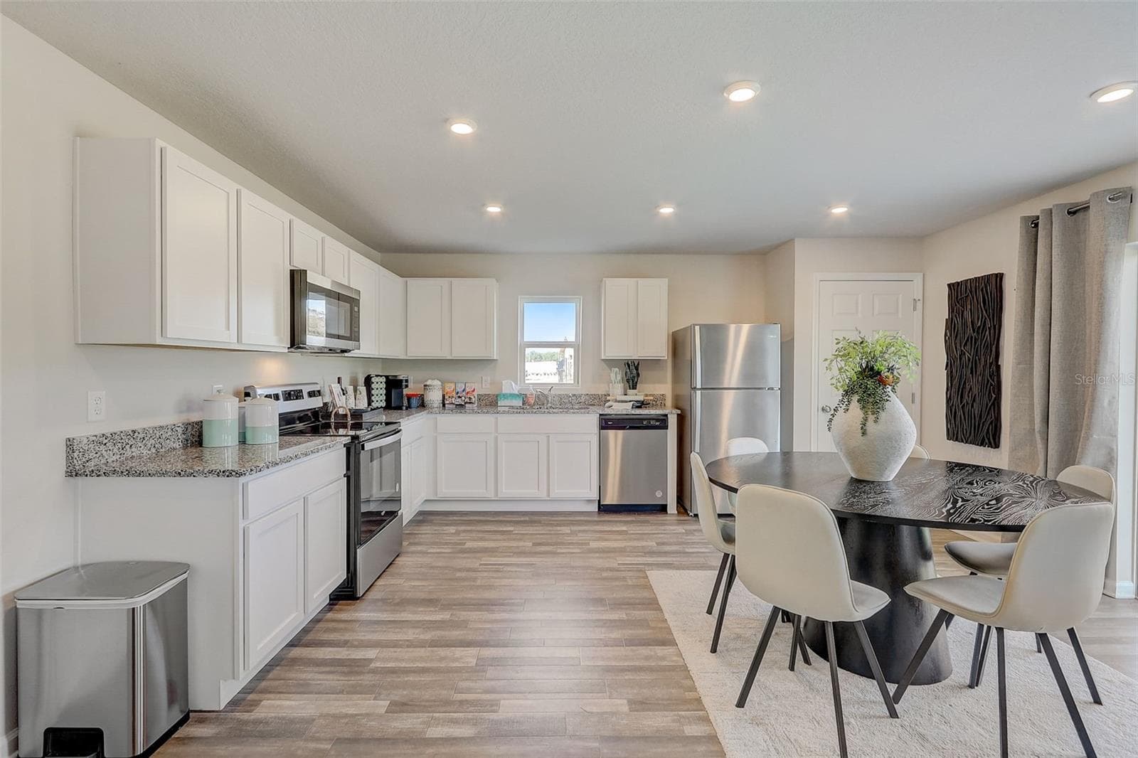 Single Family Residence at 1749 EAGLE HAMMOCK BLVD, EAGLE LAKE, photo 14 of 49