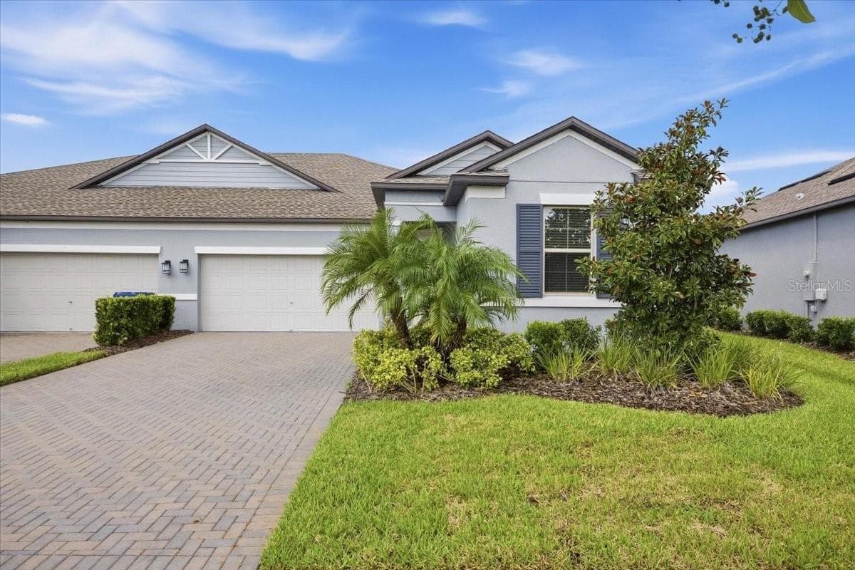 9859 CAMPANULA CT
