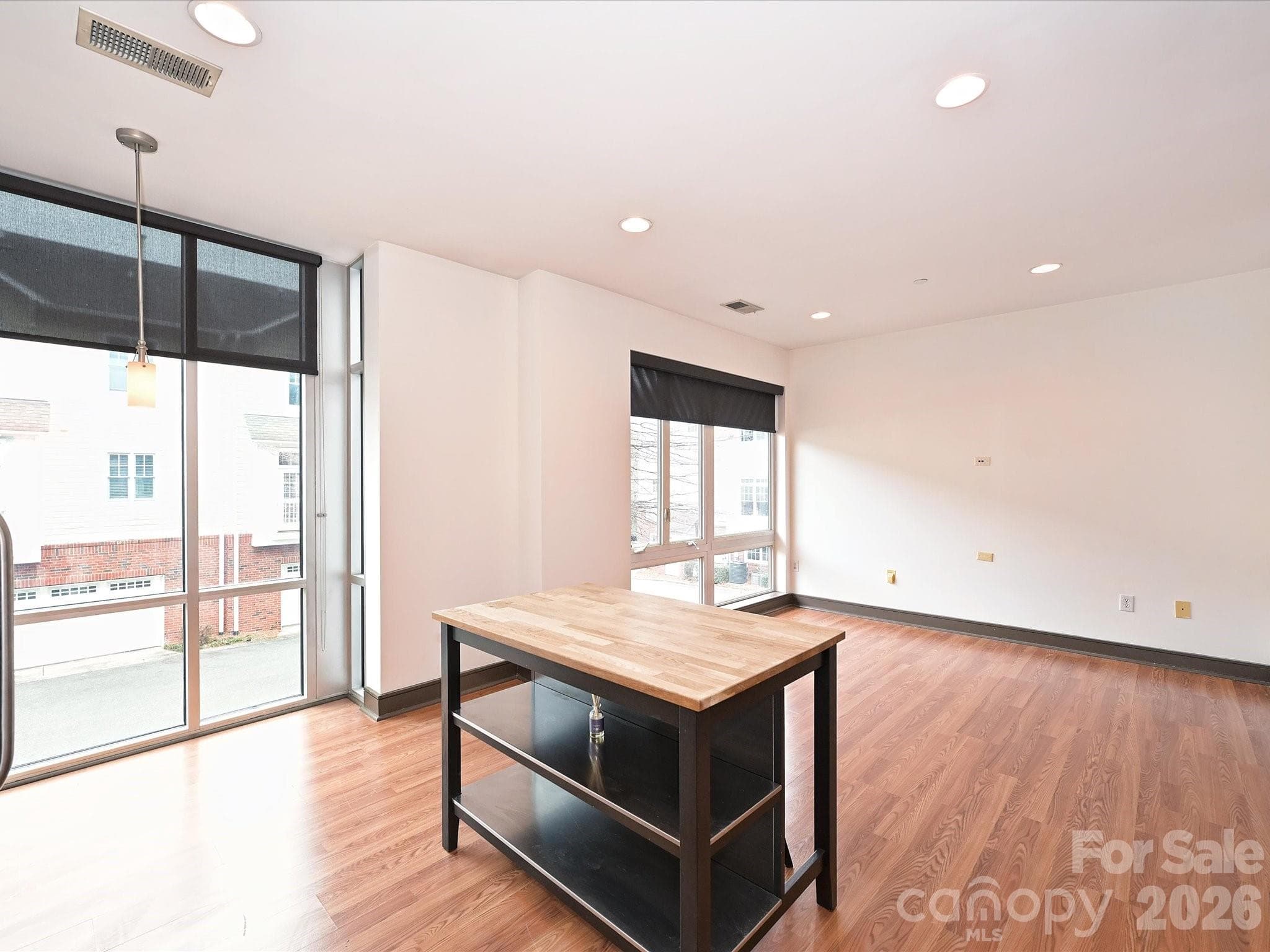 Condominium at 2200 Lyndhurst Avenue, Charlotte, photo 9 of 28