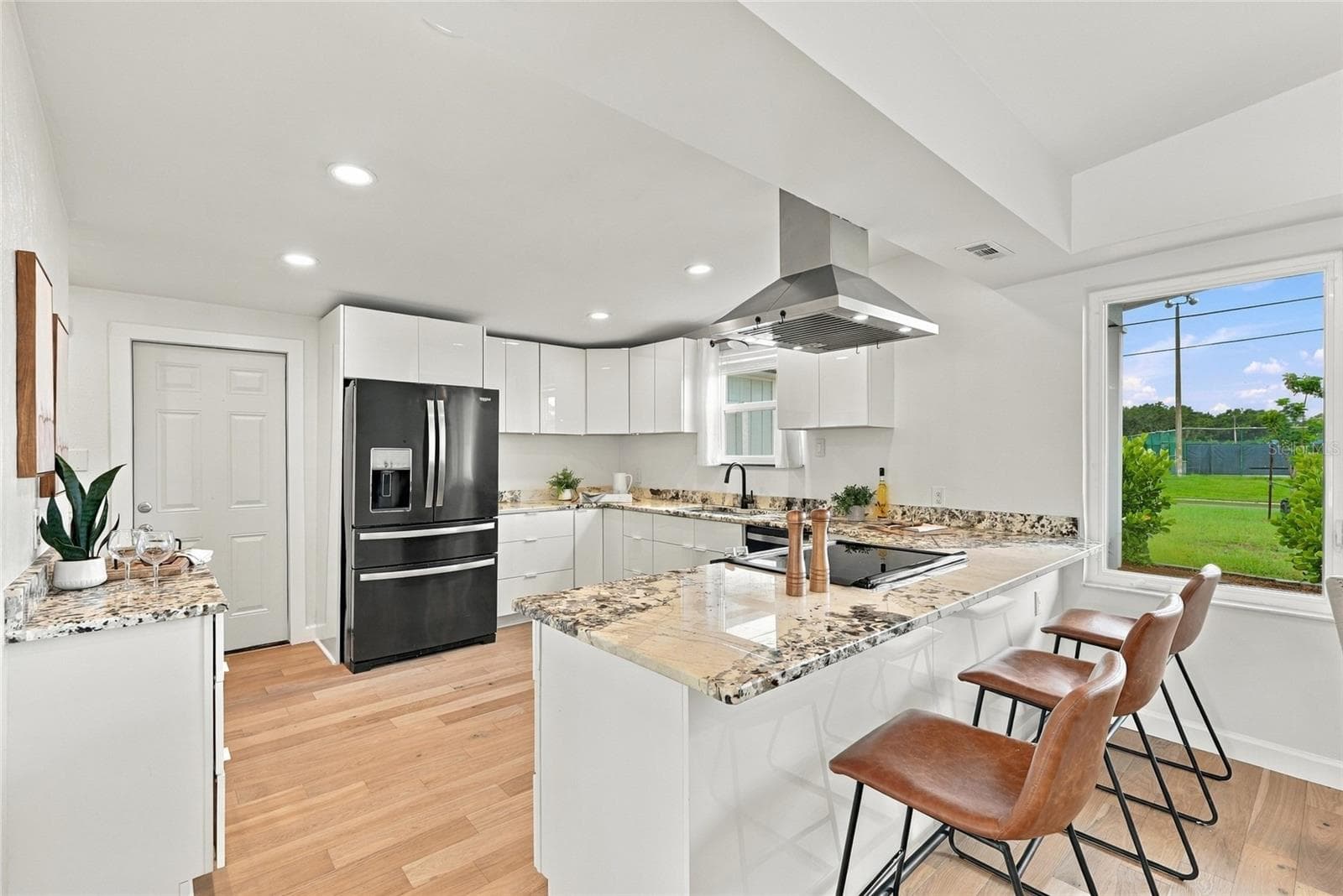 Single Family Residence at 2110 ALCAZAR WAY S, ST PETERSBURG, photo 5 of 33