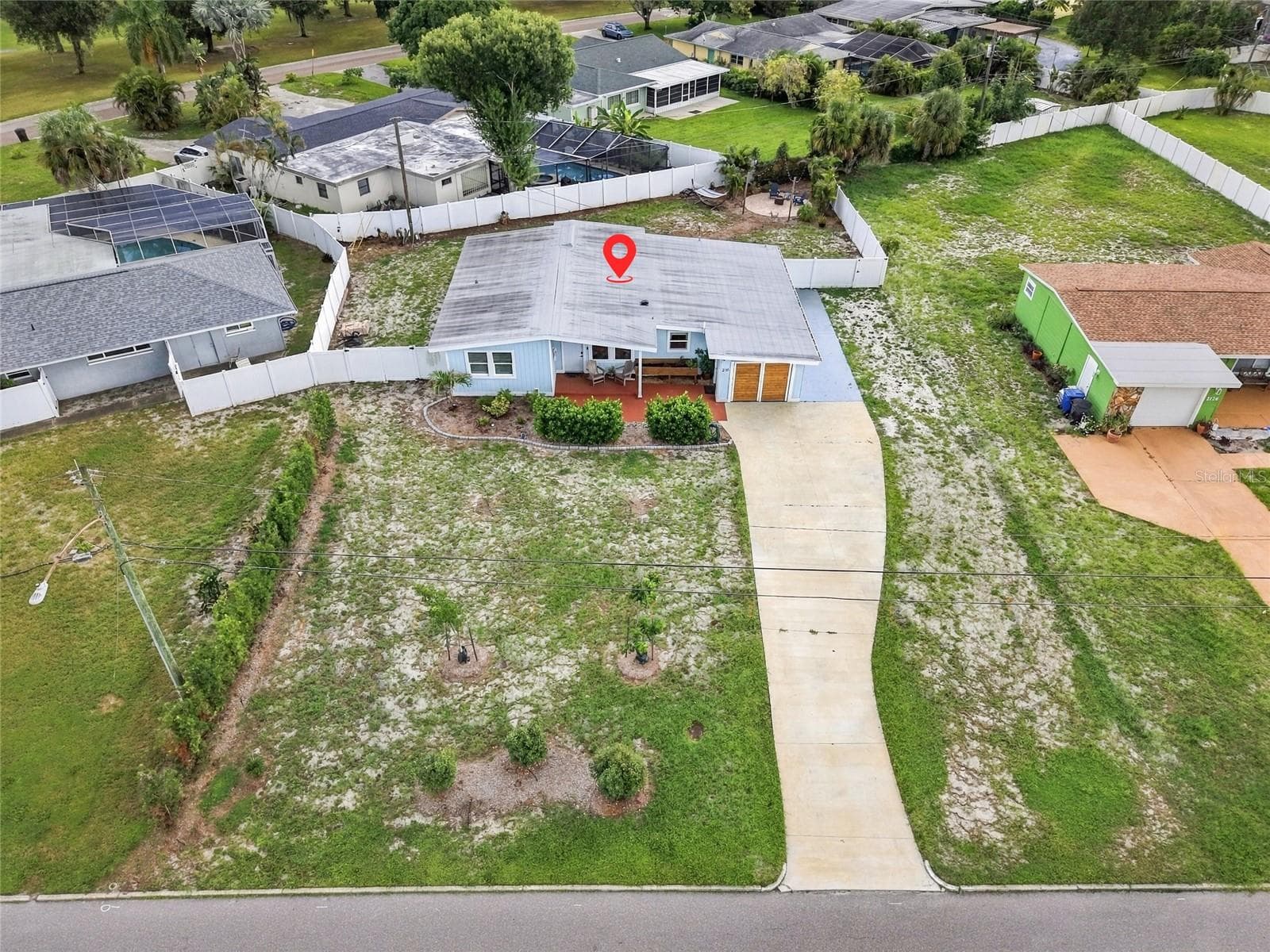 Single Family Residence at 2110 ALCAZAR WAY S, ST PETERSBURG, photo 24 of 33