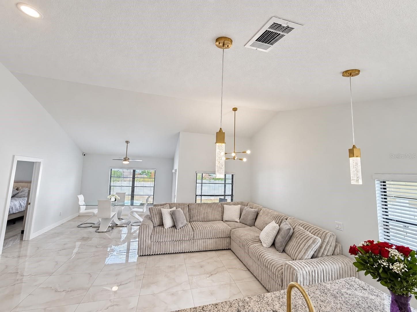 Single Family Residence at 5483 FRIARSWAY DR, TAMPA, photo 23 of 51