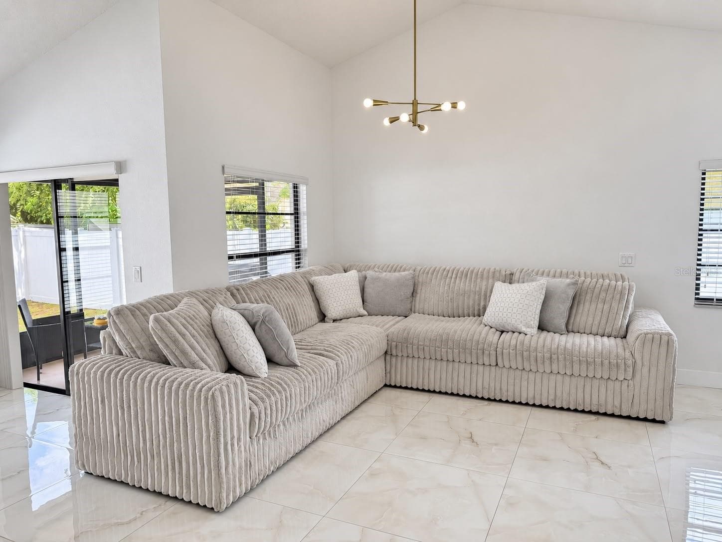 Single Family Residence at 5483 FRIARSWAY DR, TAMPA, photo 24 of 51
