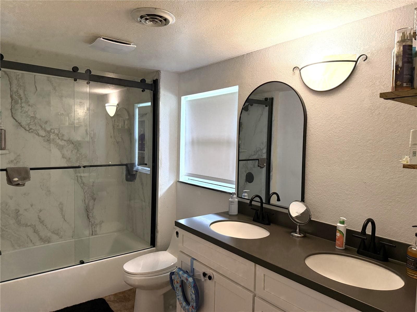 Single Family Residence at 632 AQUI ESTA DR, PUNTA GORDA, photo 6 of 36