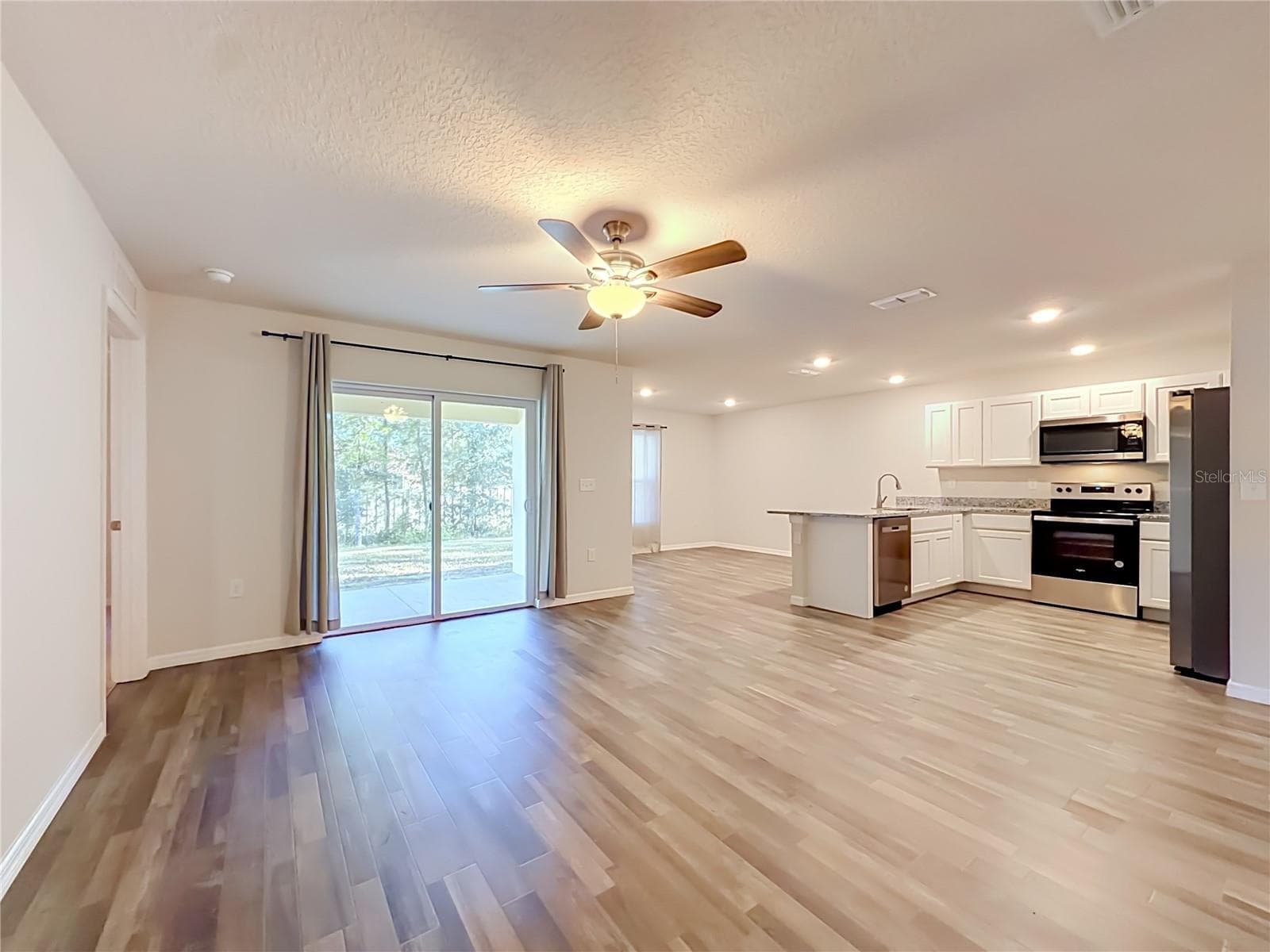 Single Family Residence at 1399 W CARY DR, CITRUS SPRINGS, photo 8 of 53