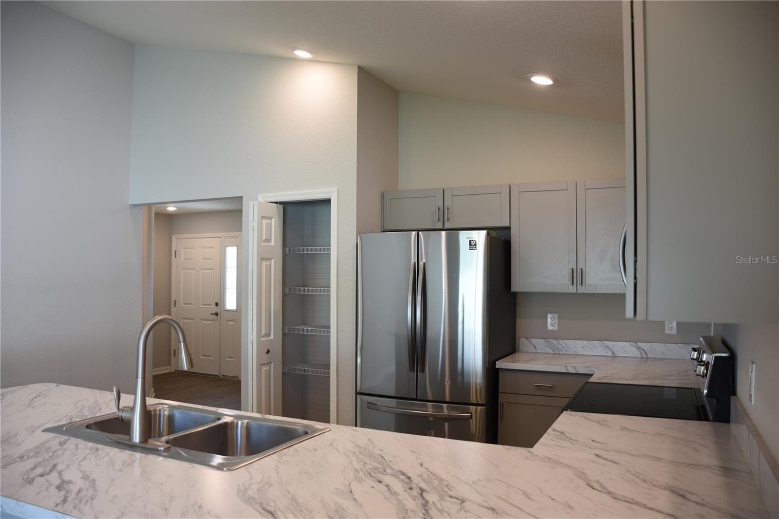 Single Family Residence at 372 CASCARA LN, AUBURNDALE, photo 9 of 40