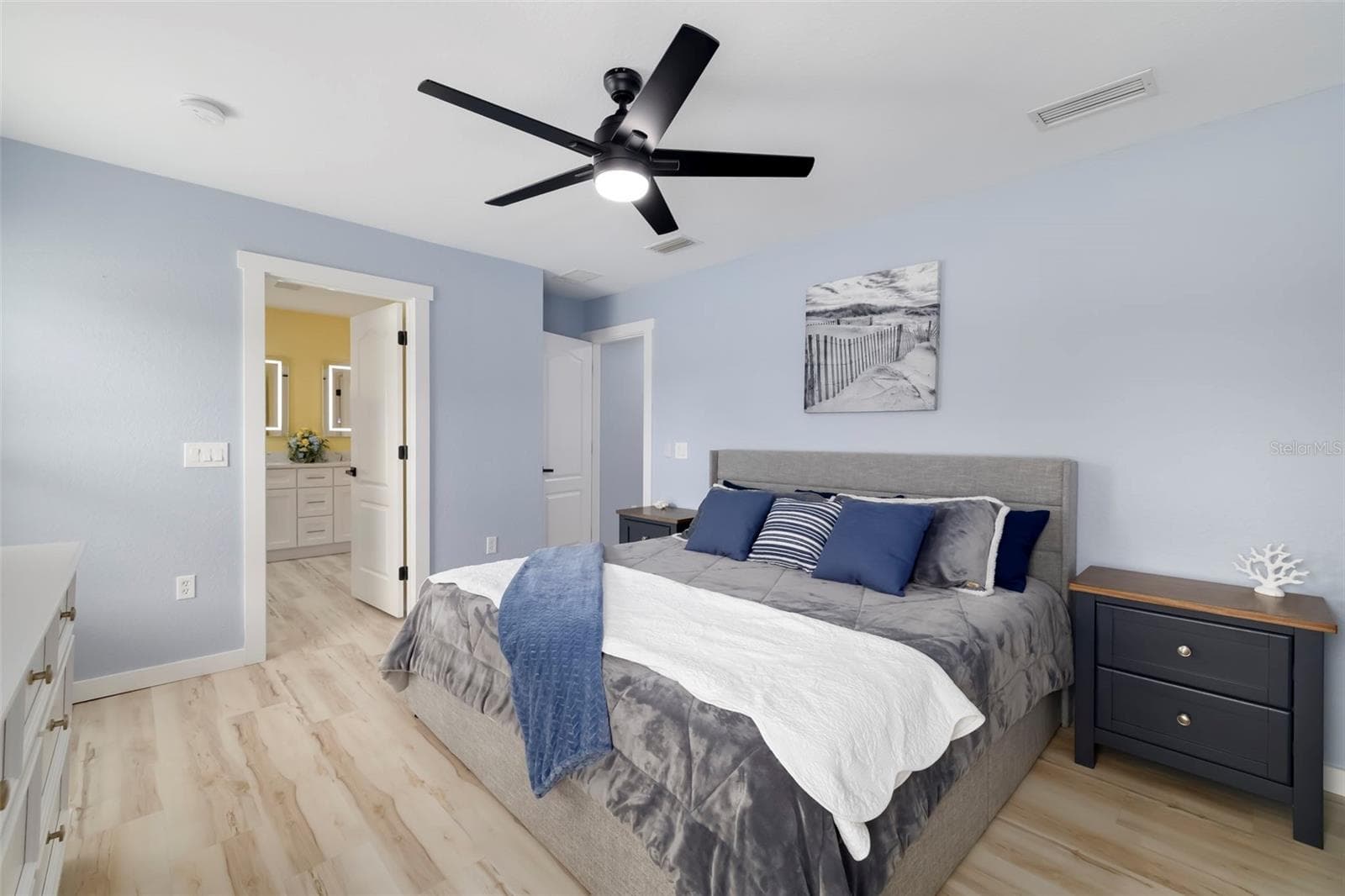 Single Family Residence at 206 BEACON HARBOUR LOOP, BRADENTON, photo 20 of 55