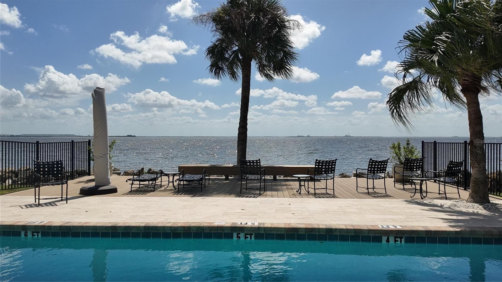 Community Pool and Deck - 6212 BAYSHORE BLVD #F, TAMPA